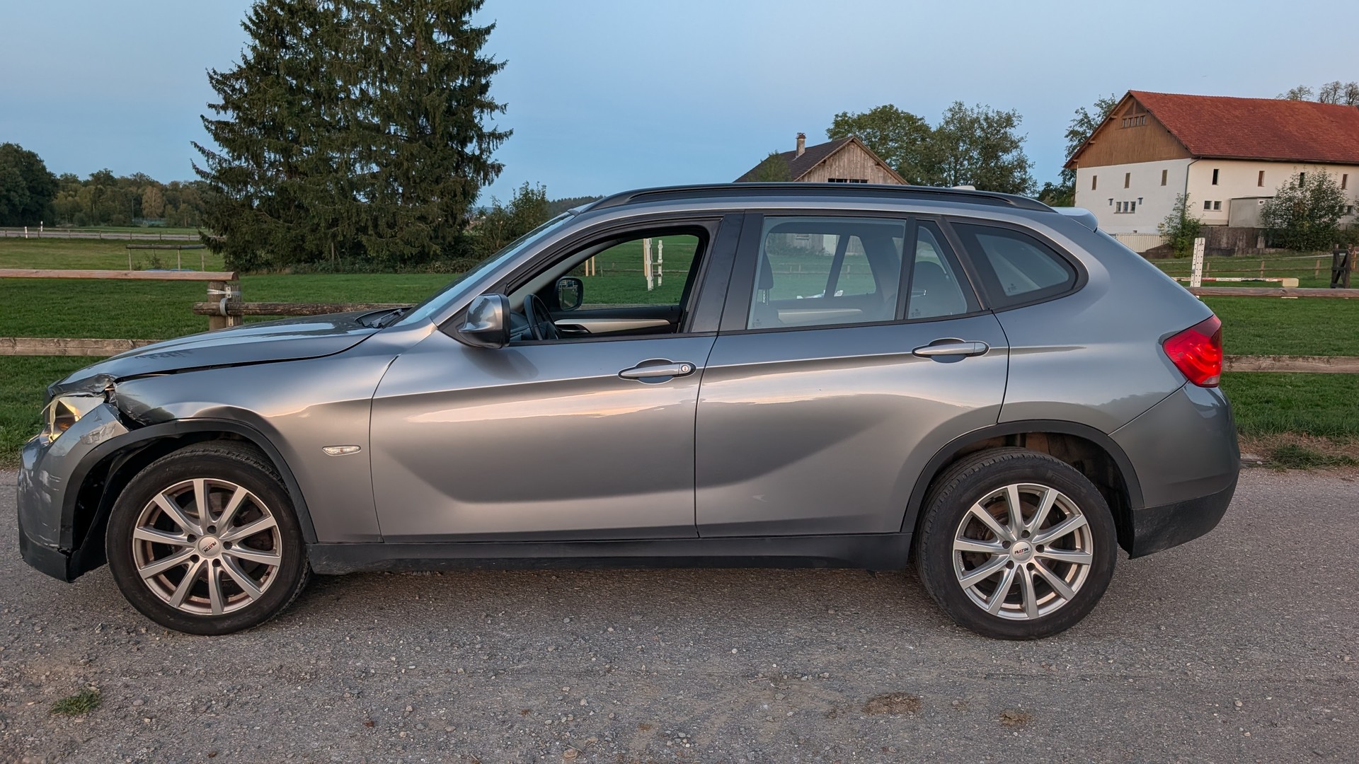 BMW X1 xDrive 18d NUR 135.876 tkm !!-image-6