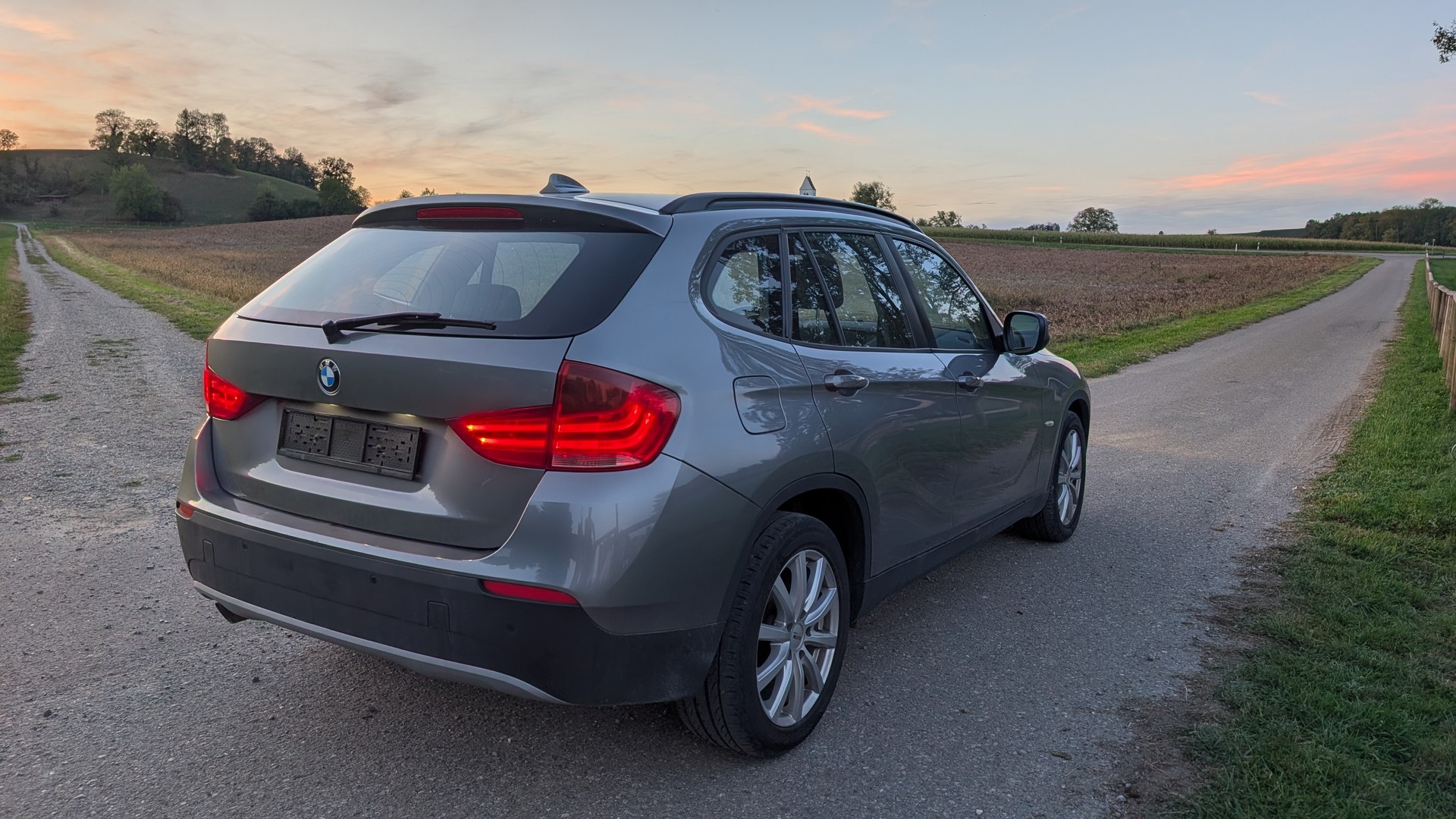BMW X1 xDrive 18d NUR 135.876 tkm !!-image-1