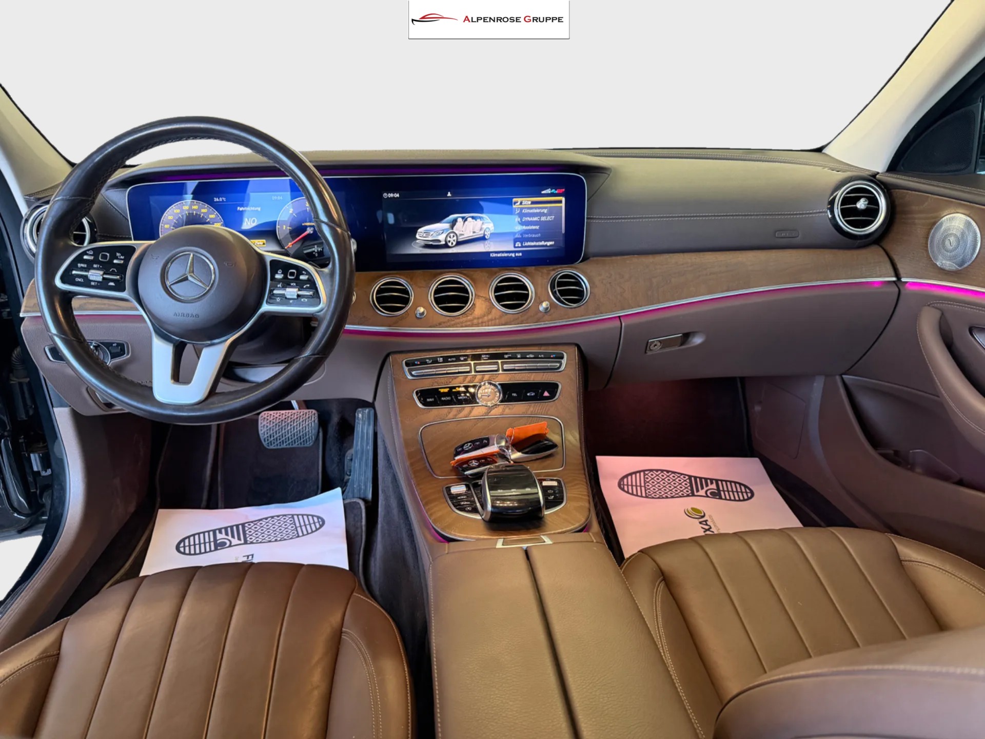 MERCEDES-BENZ E 220 d Exclusive 4Matic 9G-Tronic-image-12