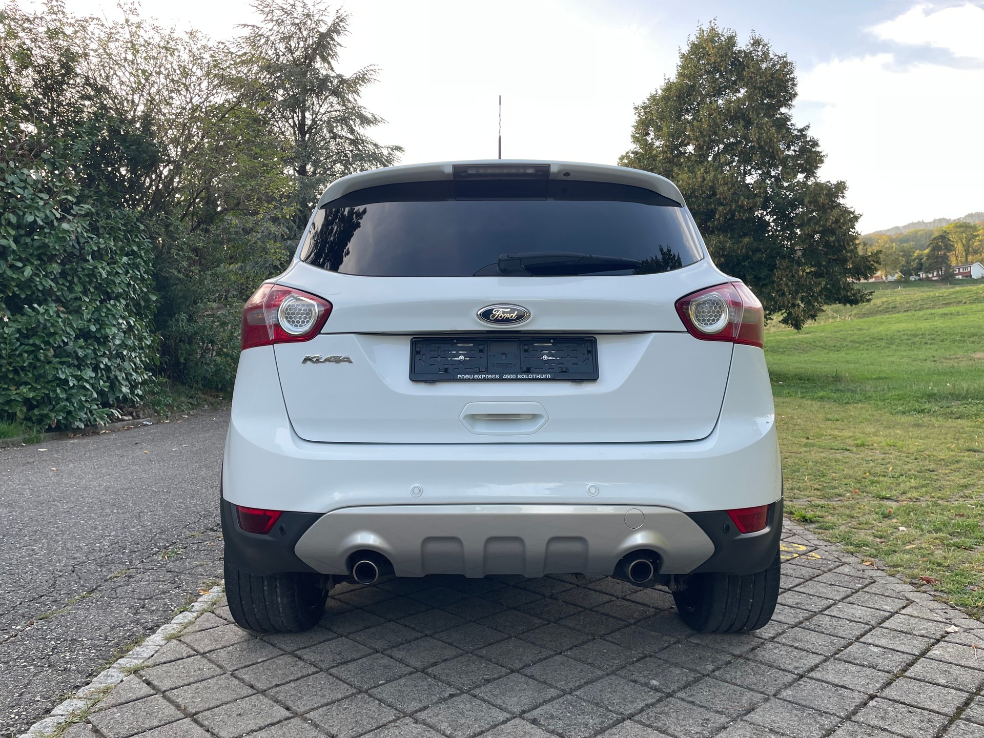 FORD Kuga 2.5 Turbo Carving 4WD Automatic-image-3