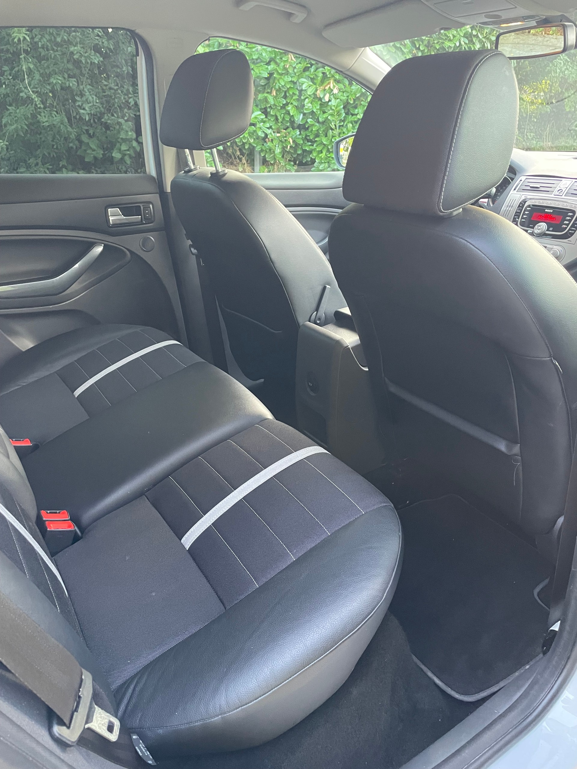FORD Kuga 2.5 Turbo Carving 4WD Automatic-image-11