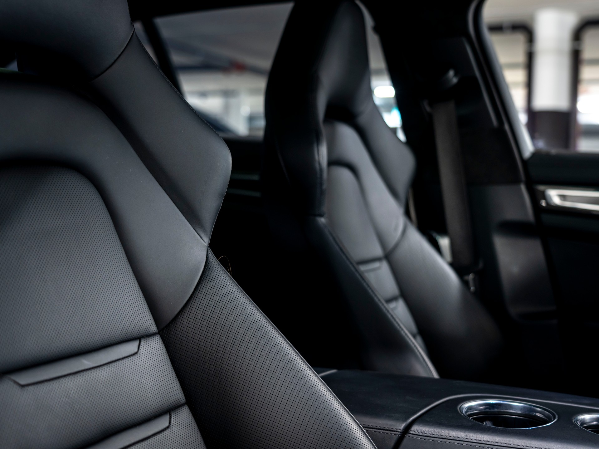 PORSCHE Panamera 4S E-Hybrid Sport Turismo PDK-image-22