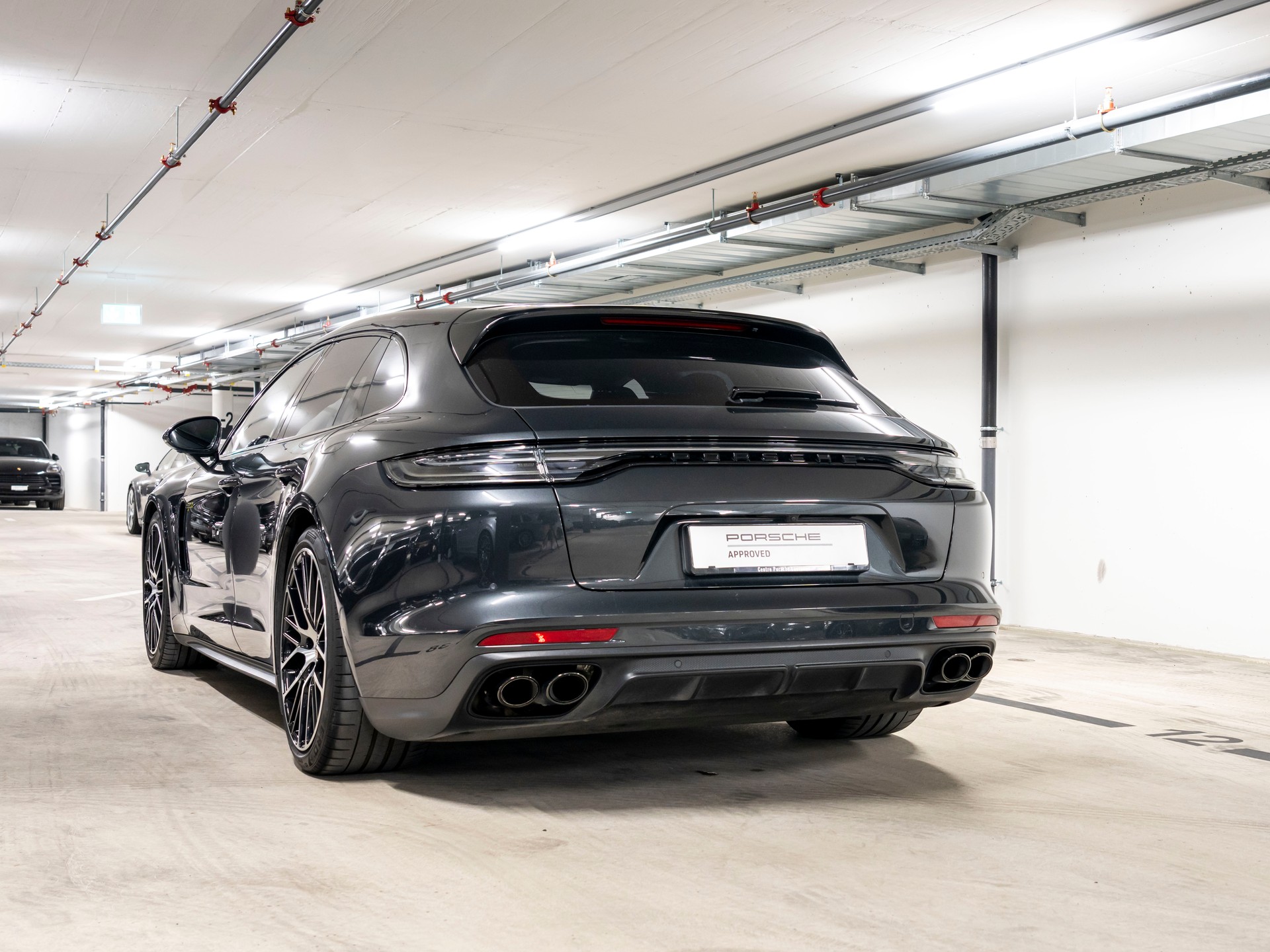 PORSCHE Panamera 4S E-Hybrid Sport Turismo PDK-image-2