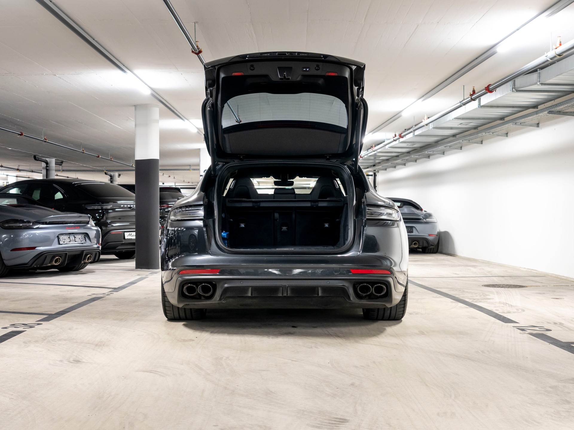 PORSCHE Panamera 4S E-Hybrid Sport Turismo PDK-image-5