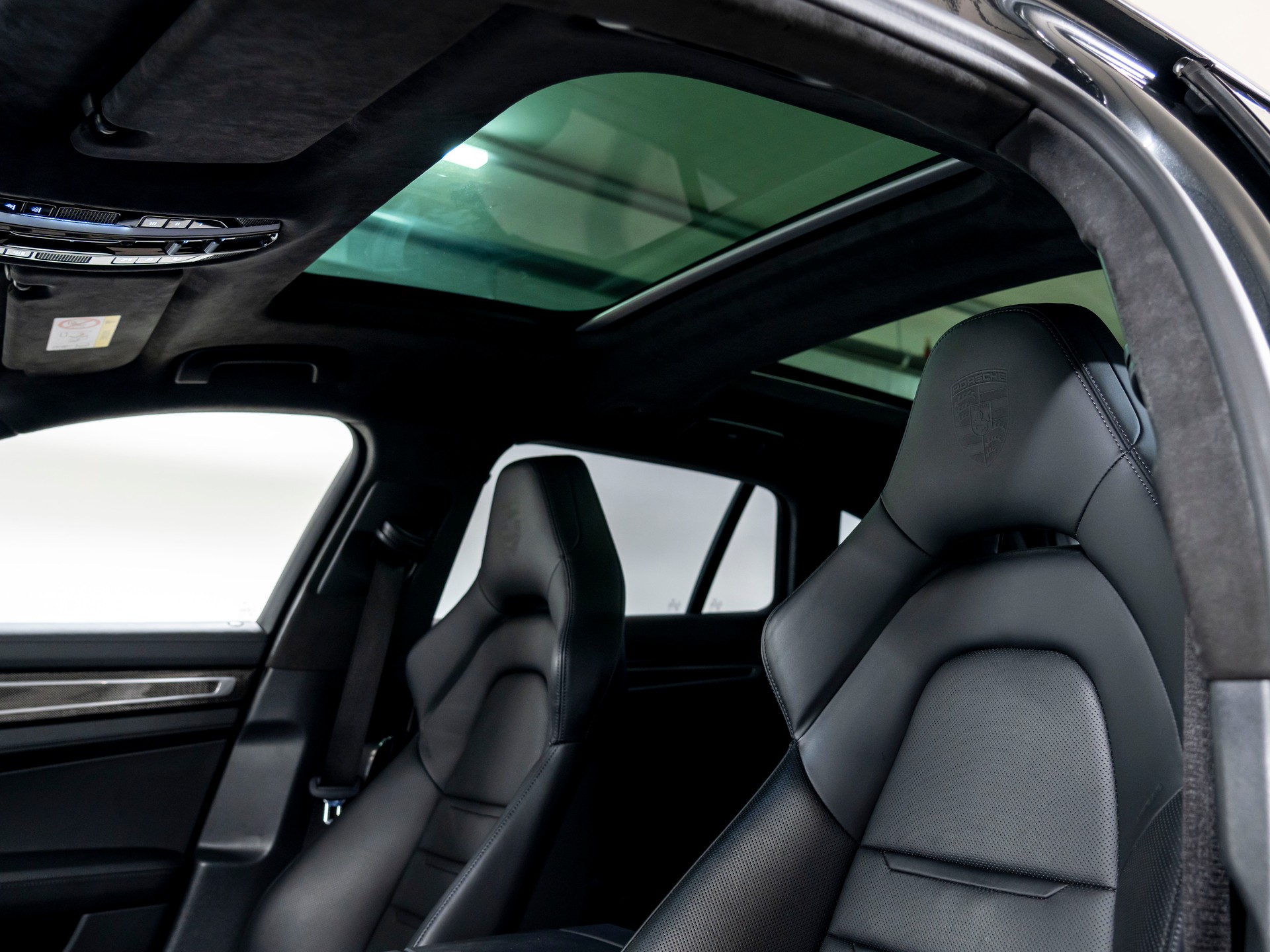 PORSCHE Panamera 4S E-Hybrid Sport Turismo PDK-image-18
