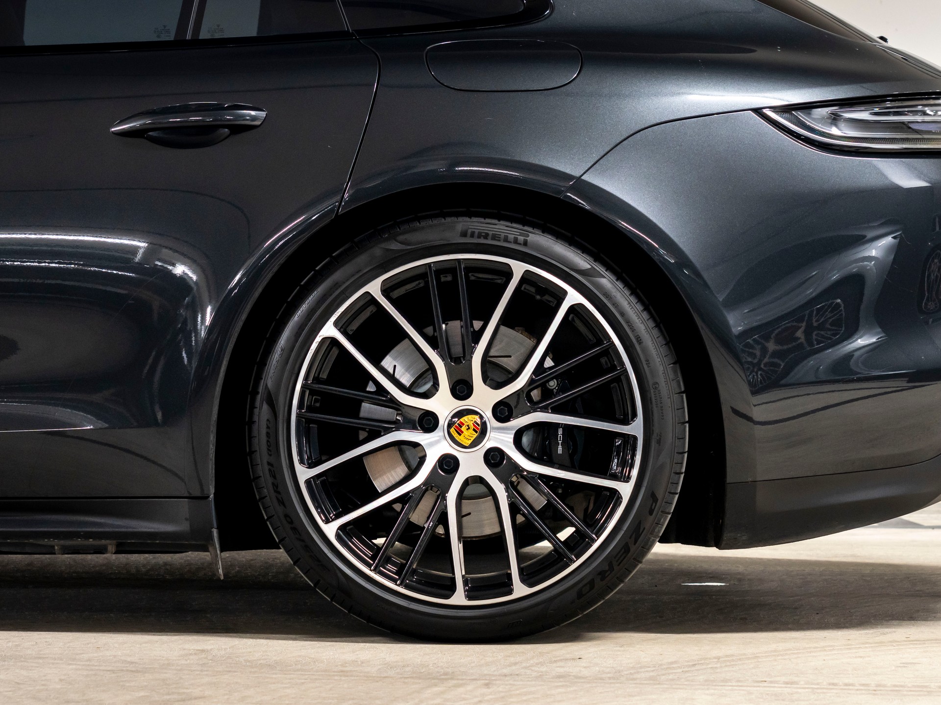 PORSCHE Panamera 4S E-Hybrid Sport Turismo PDK-image-10