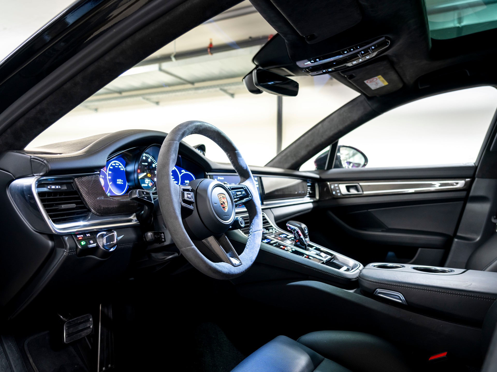 PORSCHE Panamera 4S E-Hybrid Sport Turismo PDK-image-14