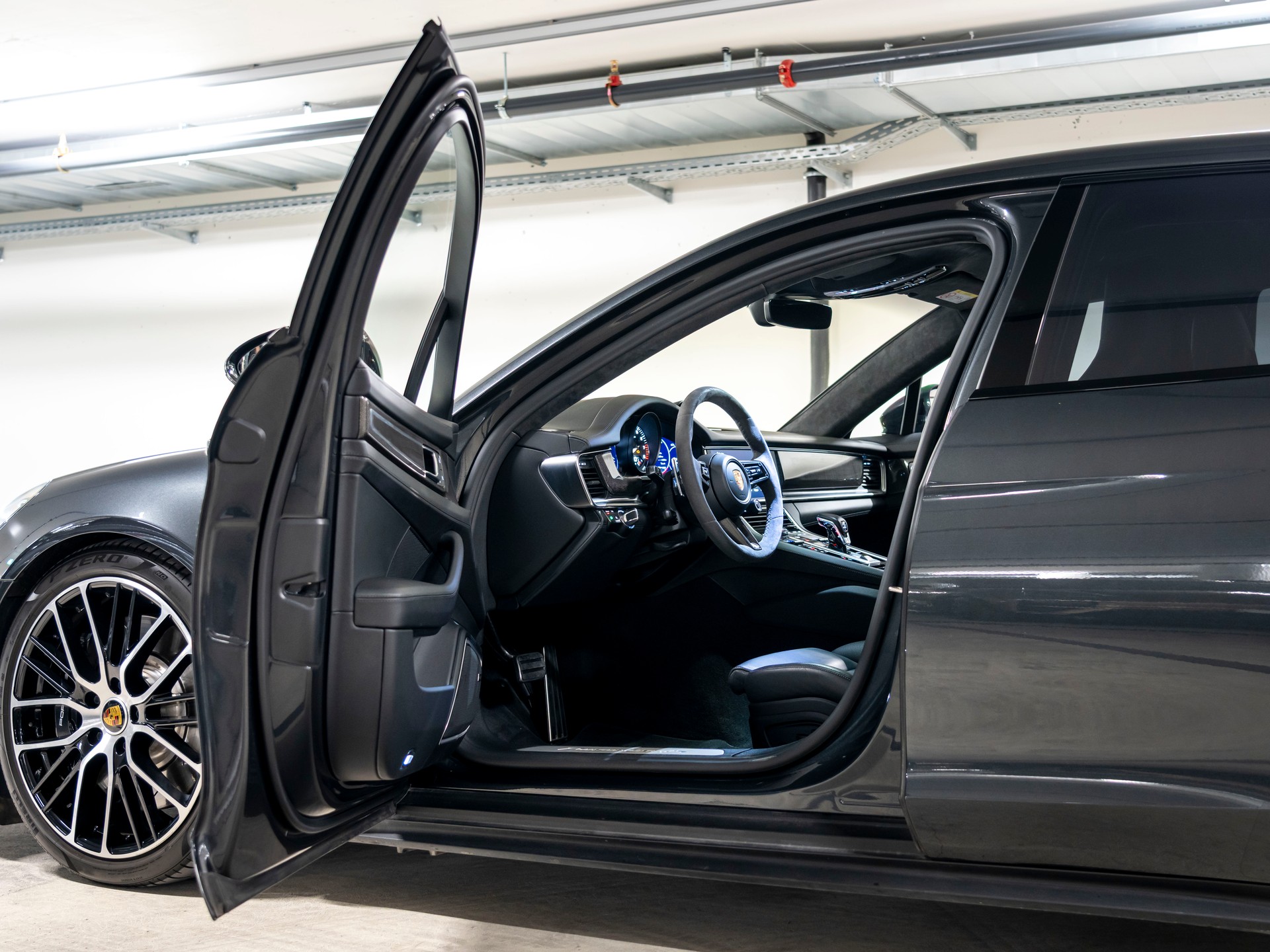 PORSCHE Panamera 4S E-Hybrid Sport Turismo PDK-image-12