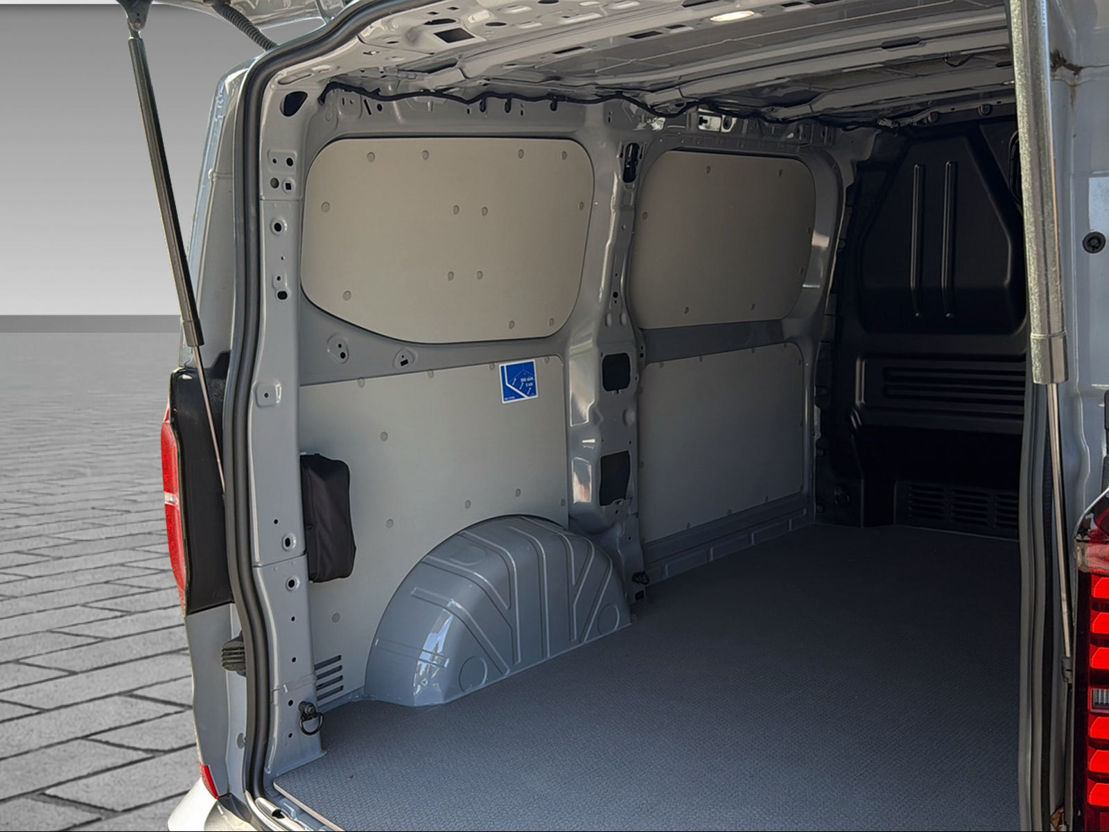 VW Transporter Kaw. 3100 2.0 TDI 110-image-23