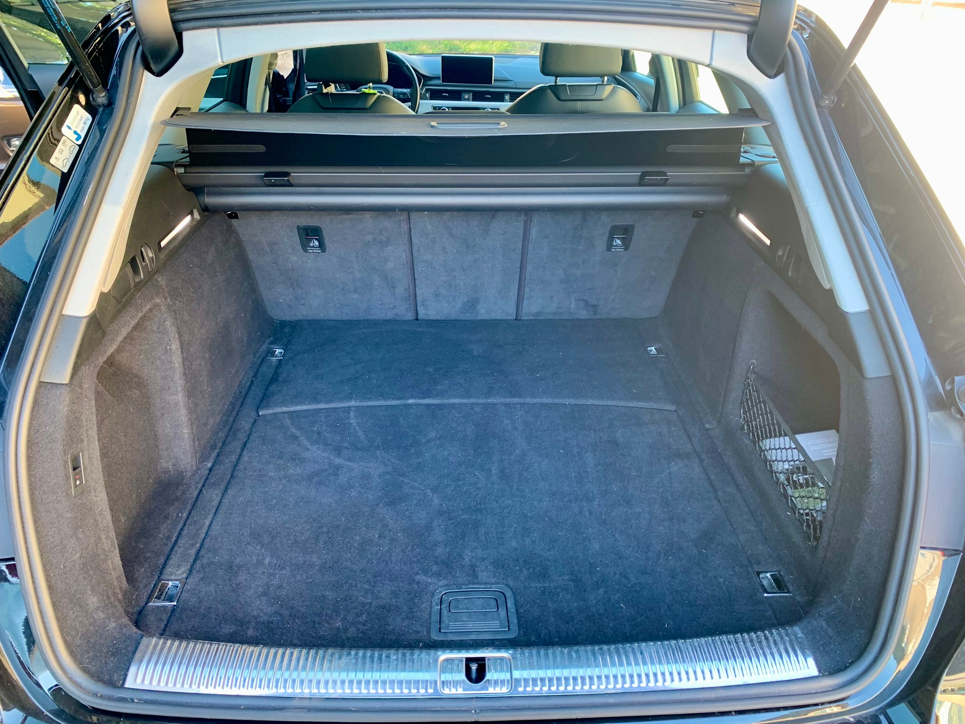 AUDI A4 Avant 2.0 TDI quattro S-tronic-image-12