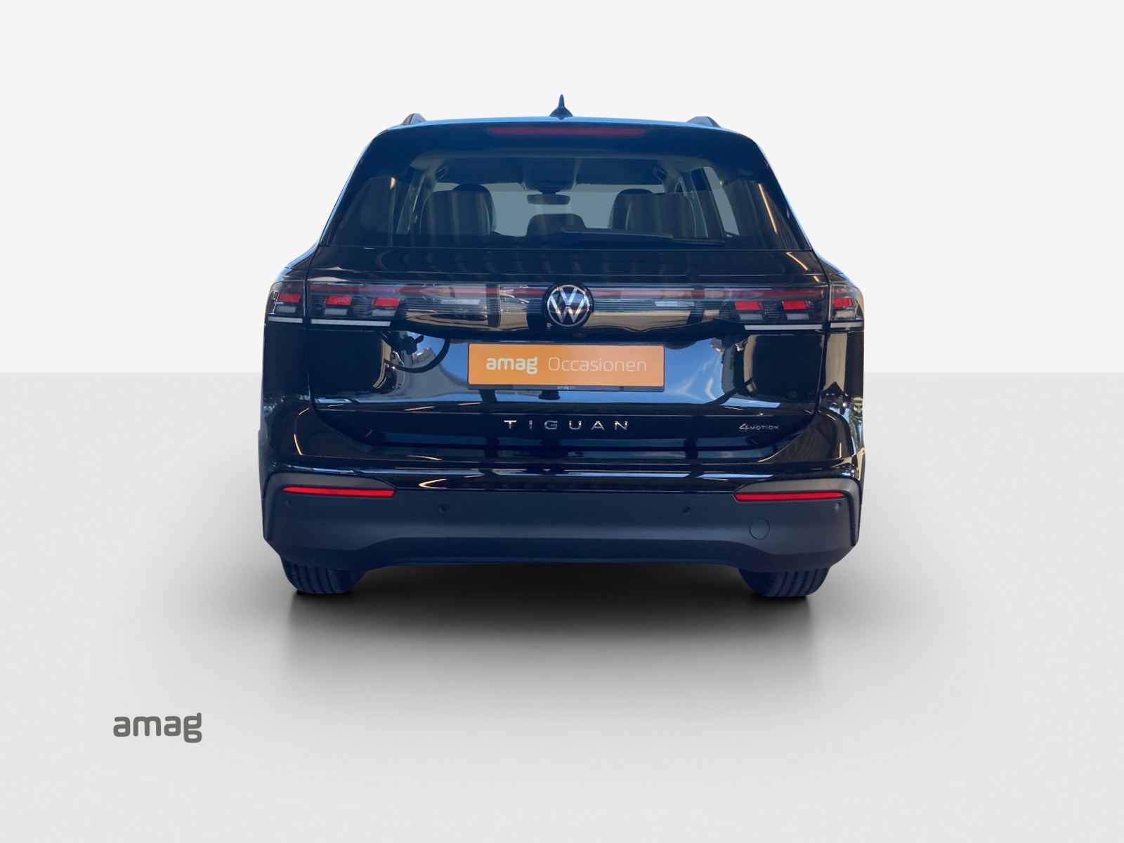 VW Tiguan 2.0 TSI DSG Life 4Motion-showroom-element-3