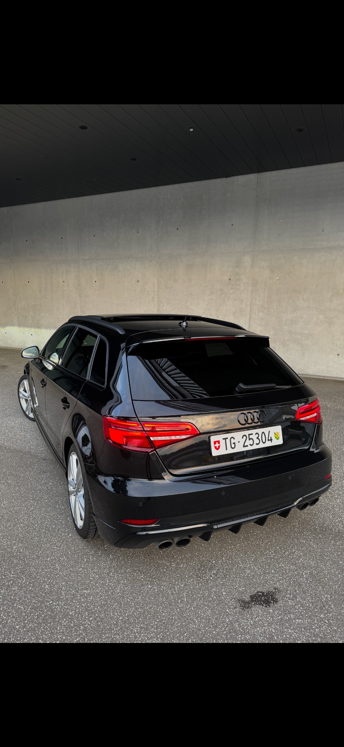 AUDI 2.0 T FSI quattro S-Tronic-image-5