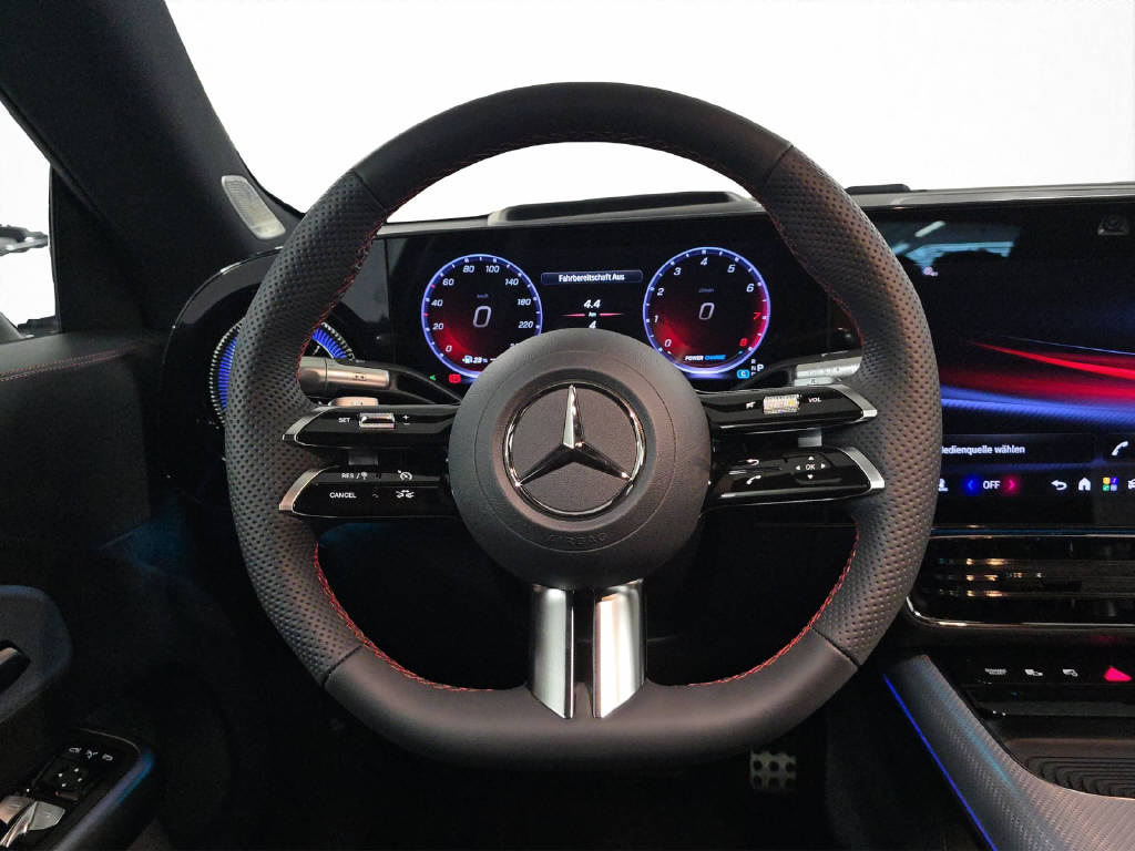 MERCEDES-BENZ CLA 220 AMG Line 4Matic-image-11