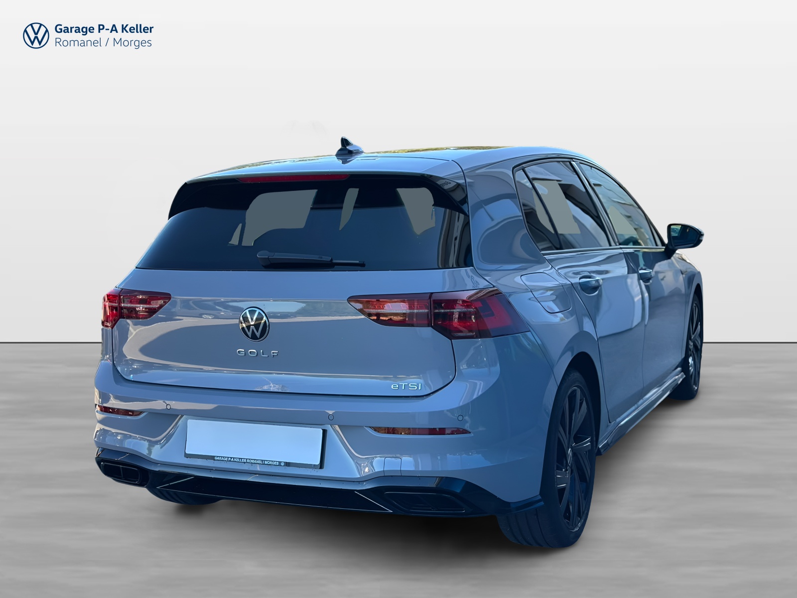 VW Golf 1.5 eTSI mHEV ACT R-Line DSG-image-5