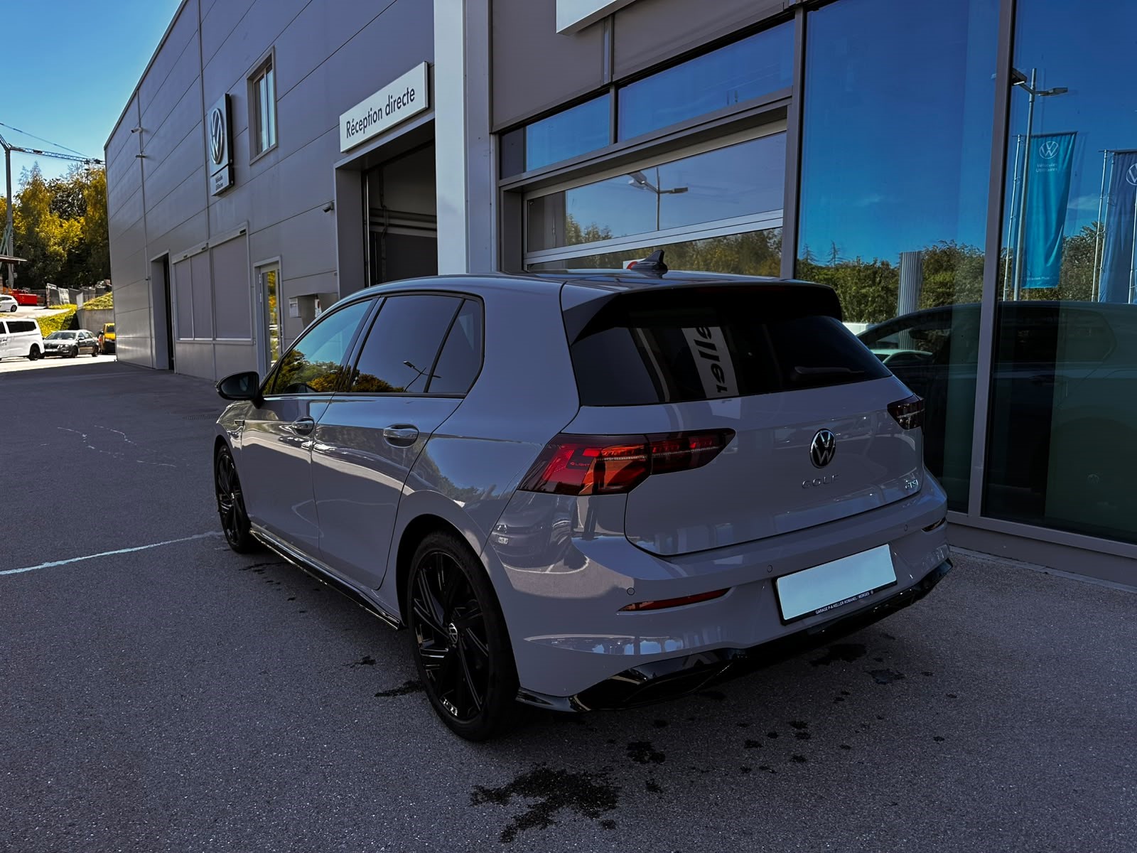 VW Golf 1.5 eTSI mHEV ACT R-Line DSG-image-3