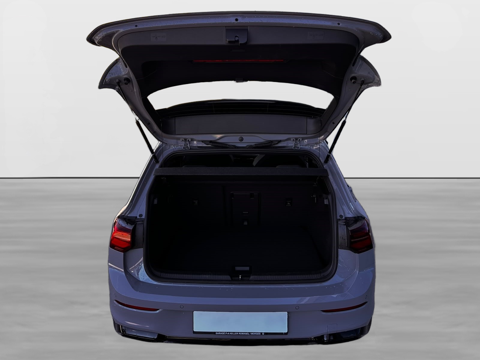 VW Golf 1.5 eTSI mHEV ACT R-Line DSG-image-4
