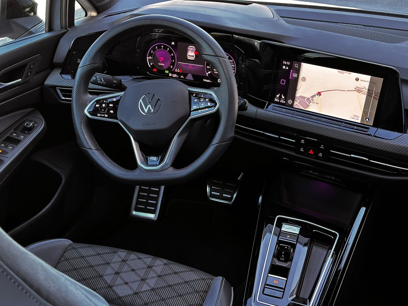 VW Golf 1.5 eTSI mHEV ACT R-Line DSG-image-10
