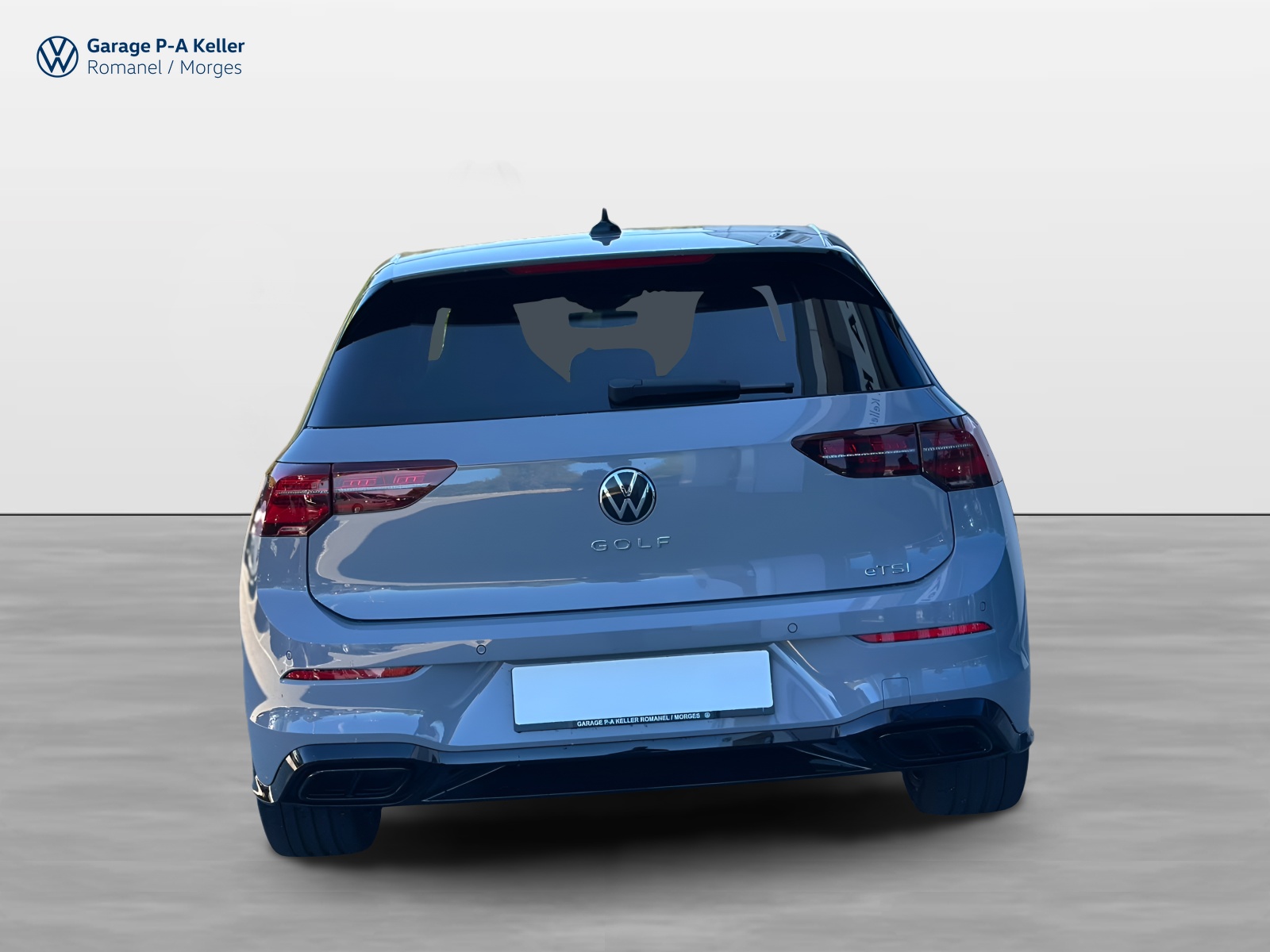 VW Golf 1.5 eTSI mHEV ACT R-Line DSG-image-3