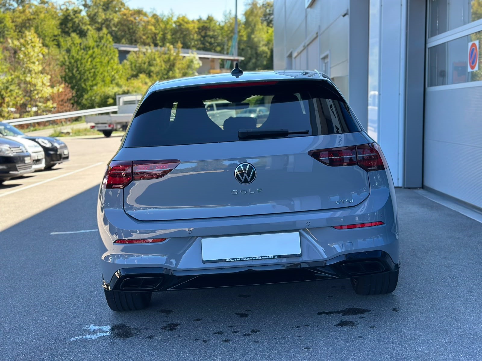 VW Golf 1.5 eTSI mHEV ACT R-Line DSG-image-4