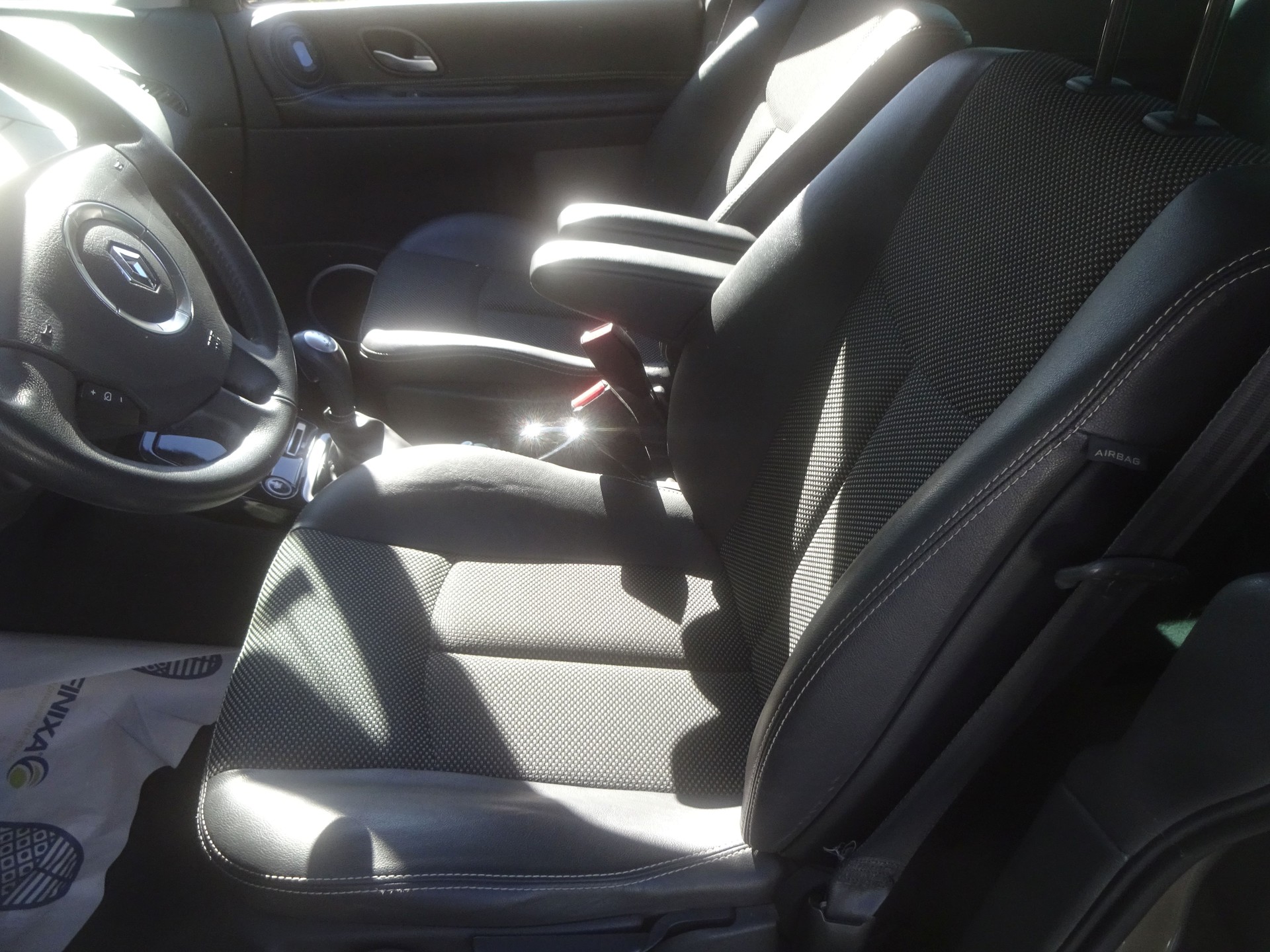 RENAULT Grand Espace 2.0 dCi Dynamic Automatic-image-10