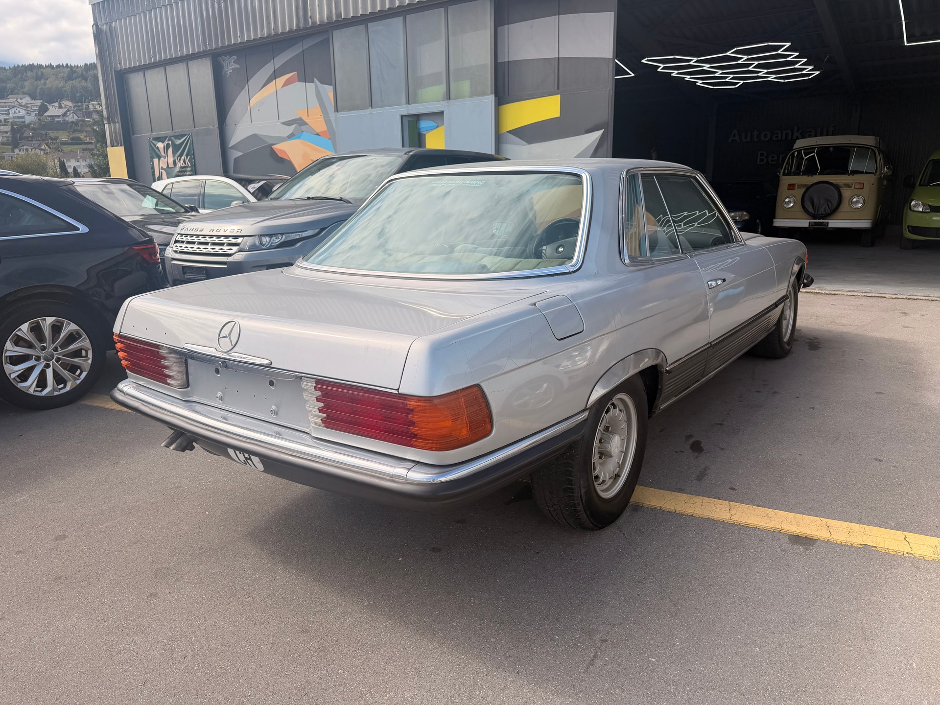 MERCEDES-BENZ SLC 350-image-4