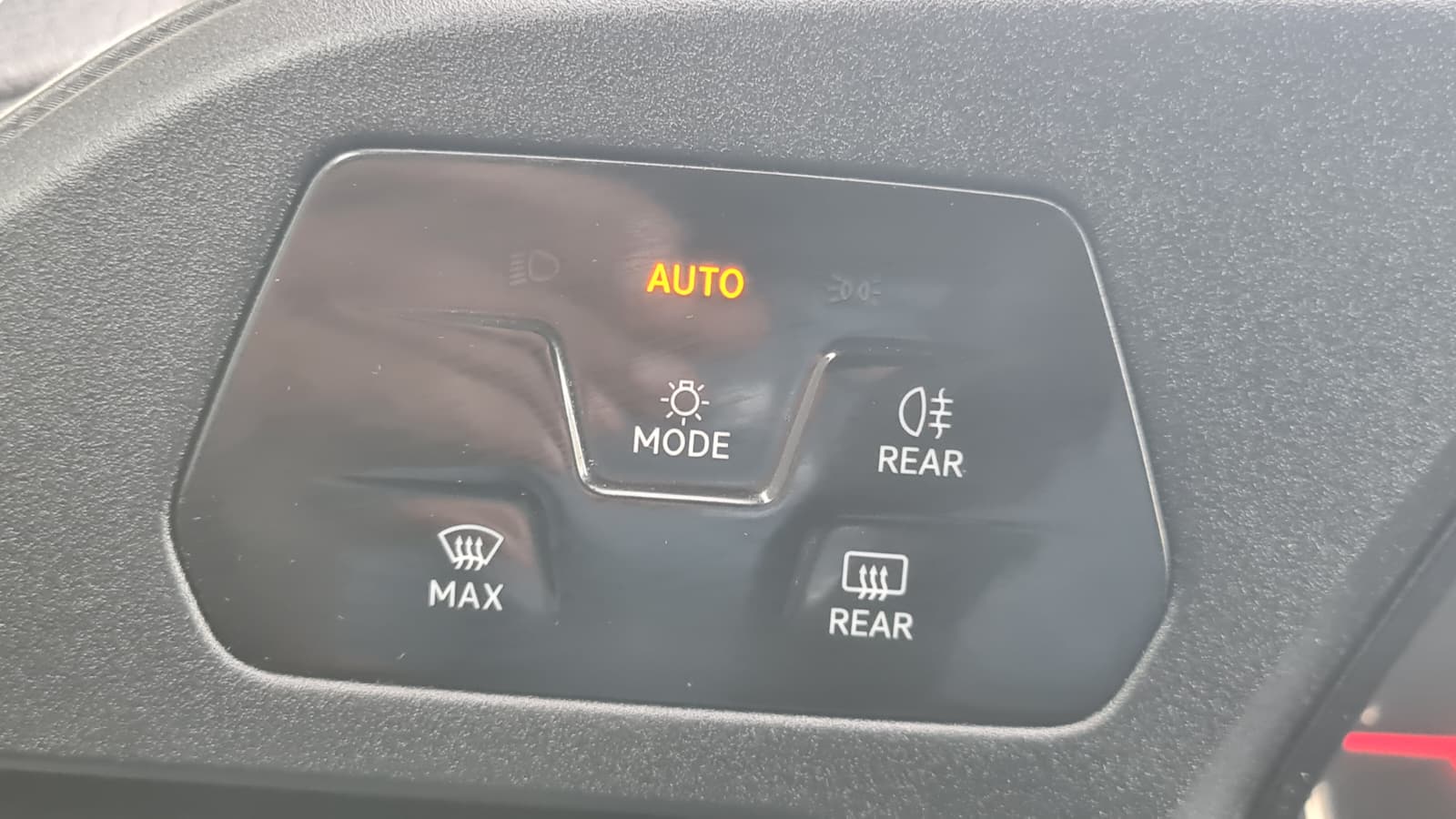 VW Caddy Cargo 2.0TDI 4Motion ** 2-Plätzer ** Klimaanlage ** Sortimo ** Airbag ** Neues Modell 2022 **-image-13