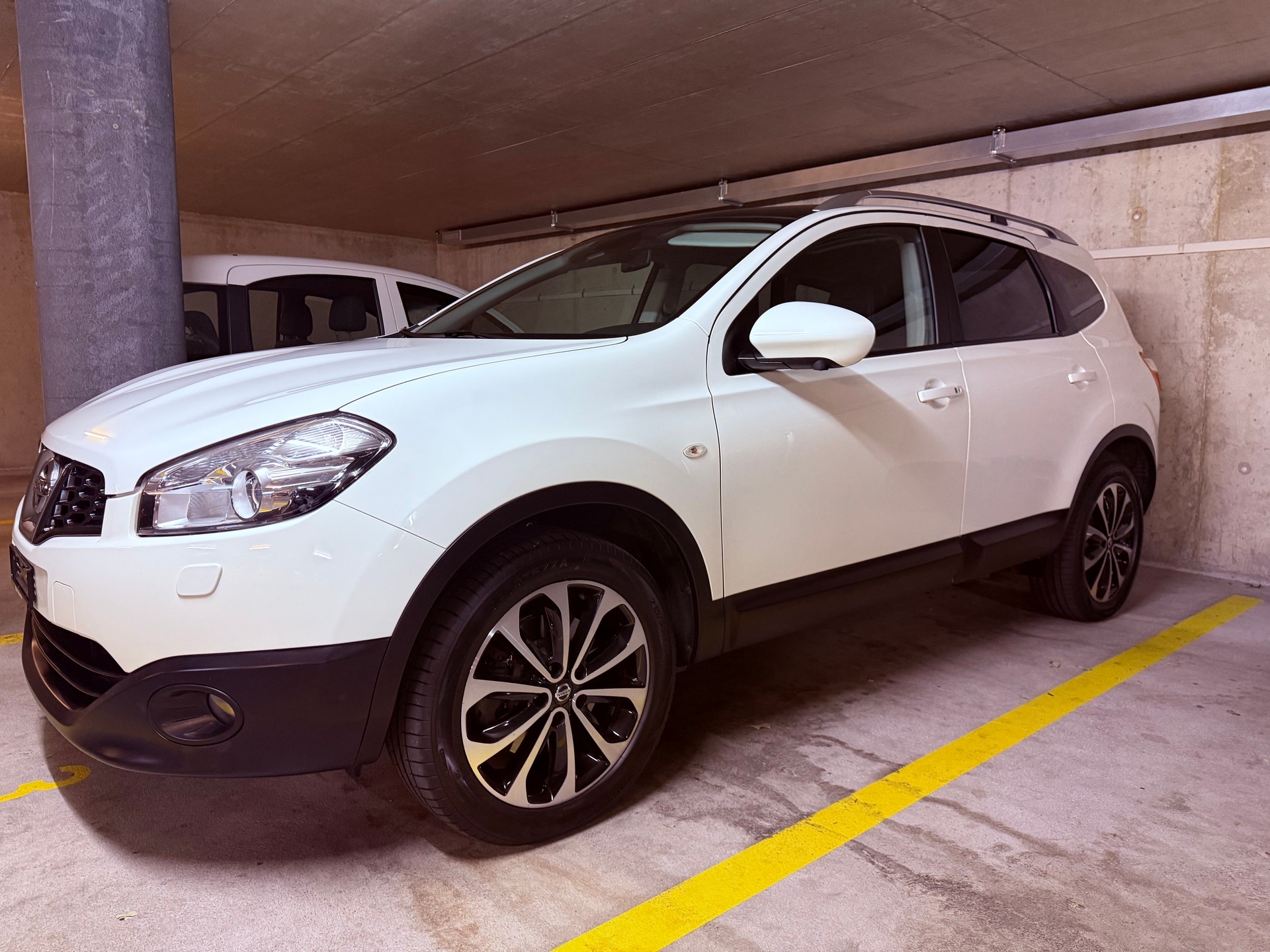 NISSAN 2.0 16V Tekna 4x4 7P-image-0