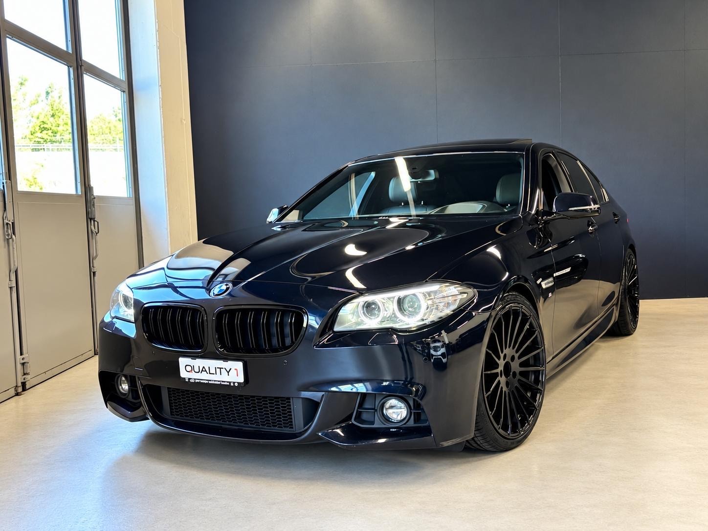 BMW 530d xDrive Luxury Line Steptronic-image-4