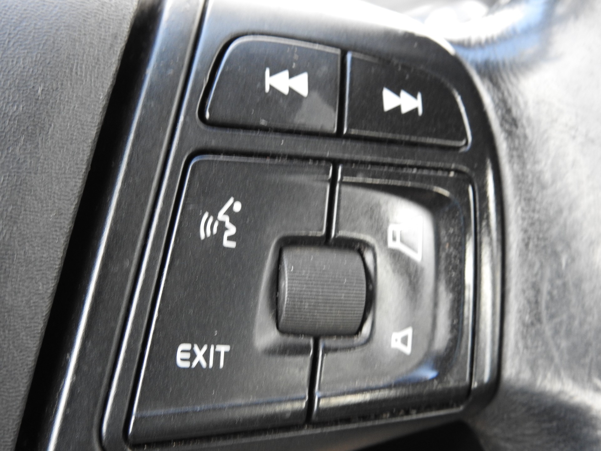 VOLVO XC60 D4 AWD Momentum Geartronic-image-23
