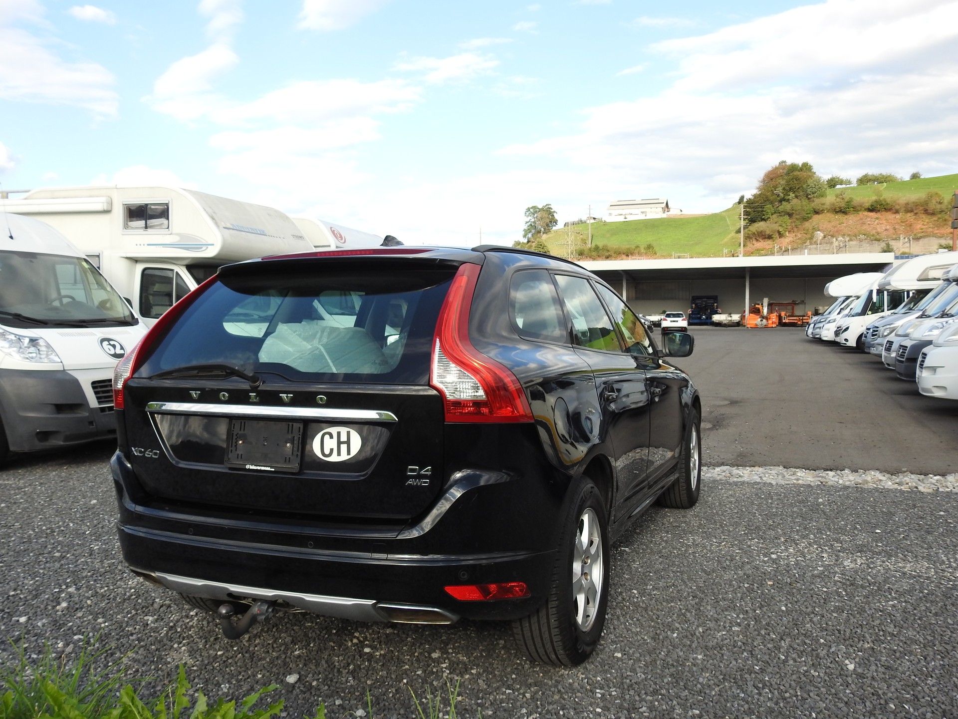 VOLVO XC60 D4 AWD Momentum Geartronic-image-5