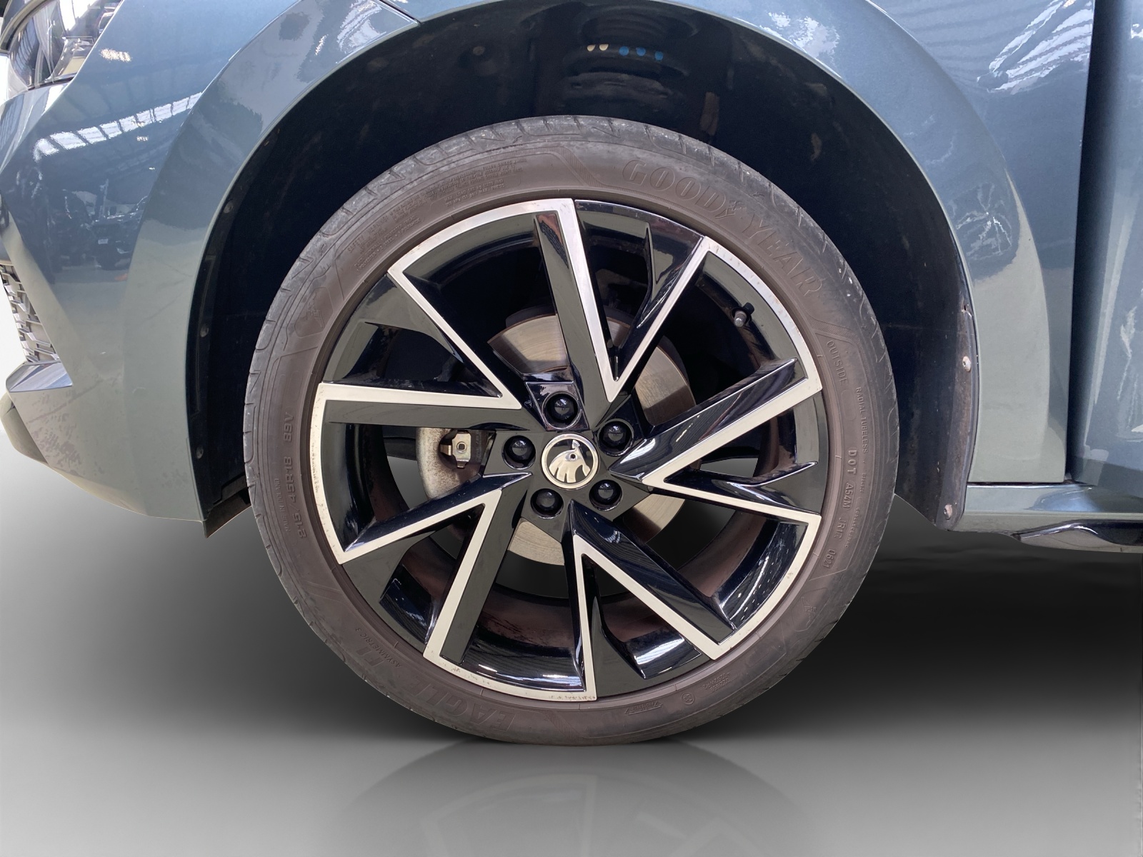 SKODA Kamiq 1.0 TSI Monte Carlo DSG-image-14