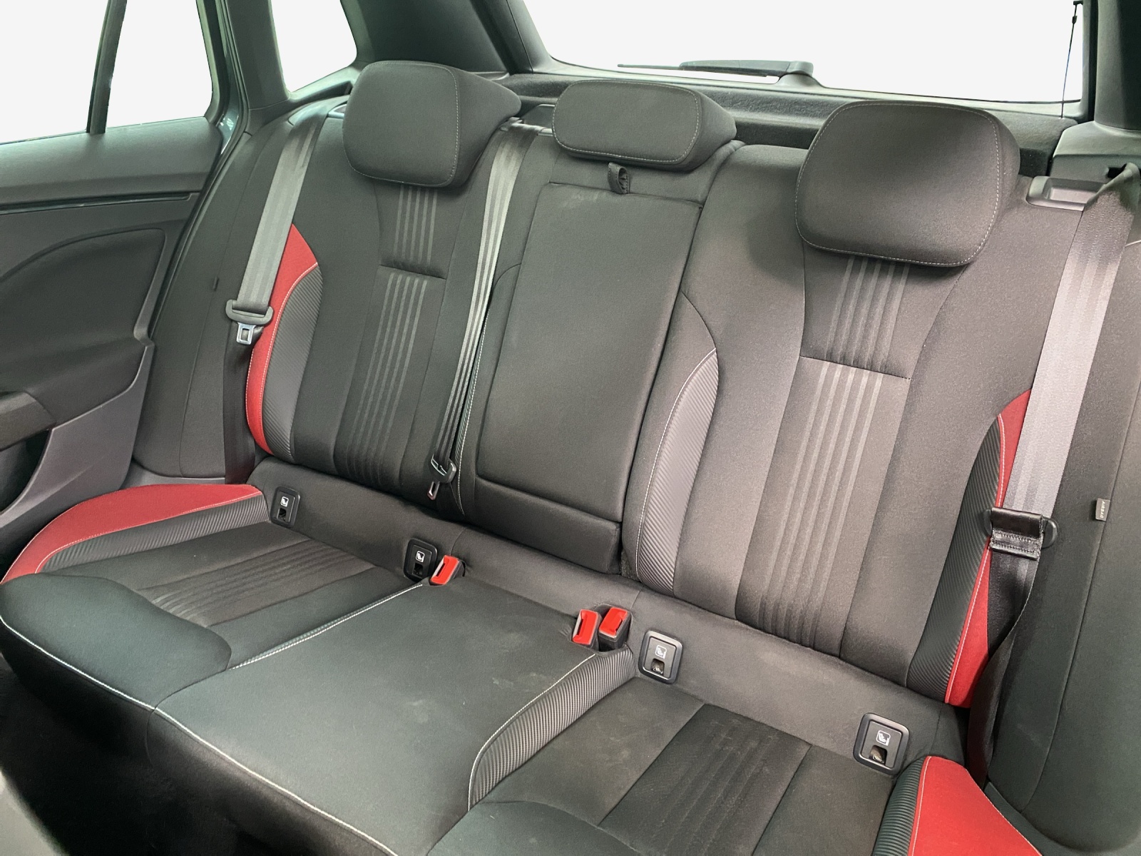SKODA Kamiq 1.0 TSI Monte Carlo DSG-image-10