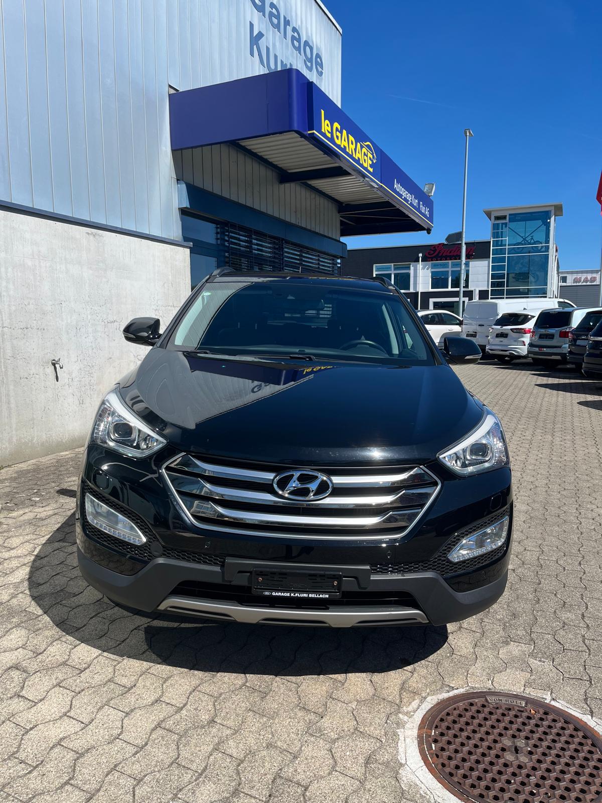 HYUNDAI Santa Fe 2.2 CRDI Style 4WD Automatic-image-1