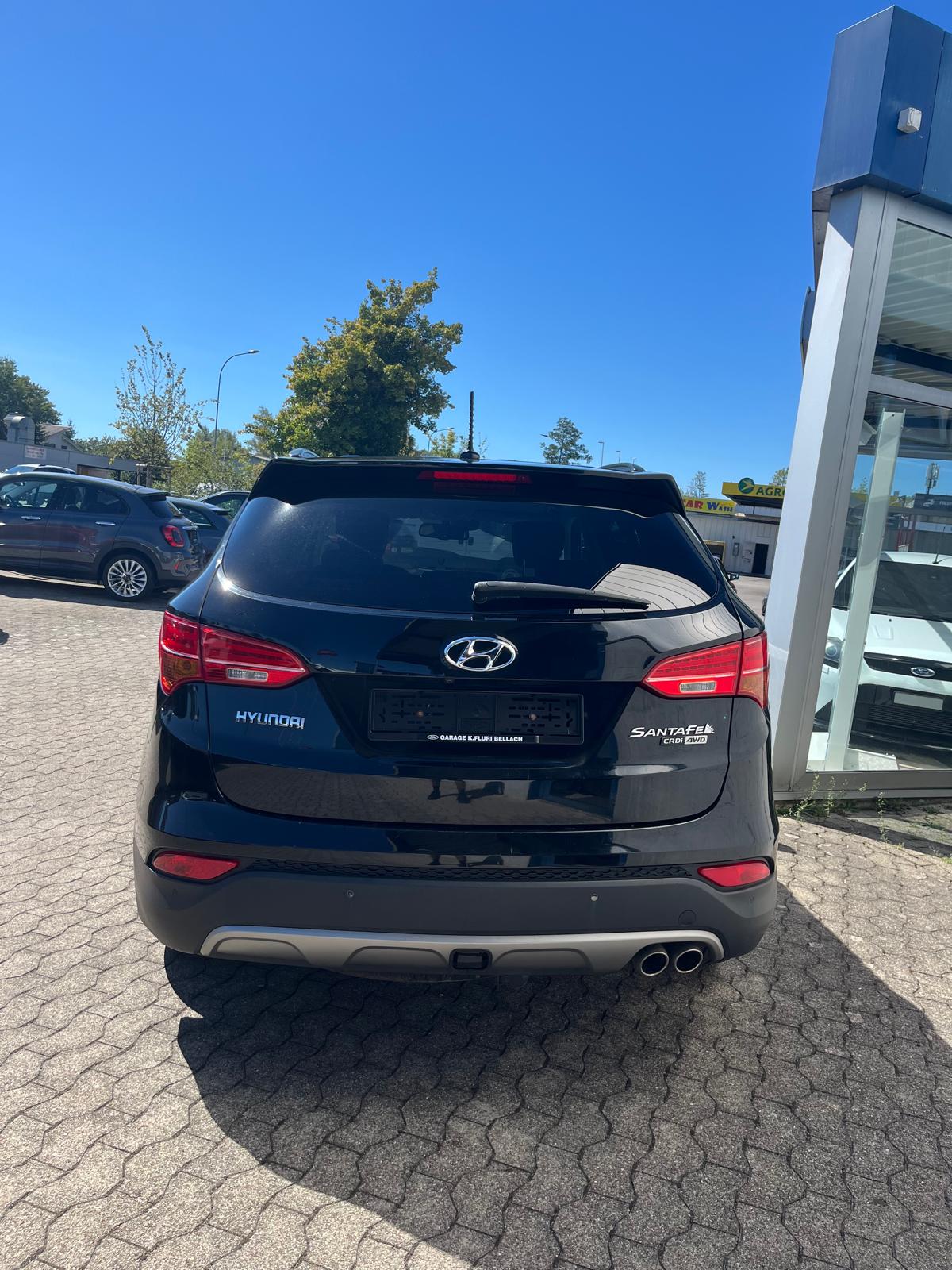 HYUNDAI Santa Fe 2.2 CRDI Style 4WD Automatic-image-7