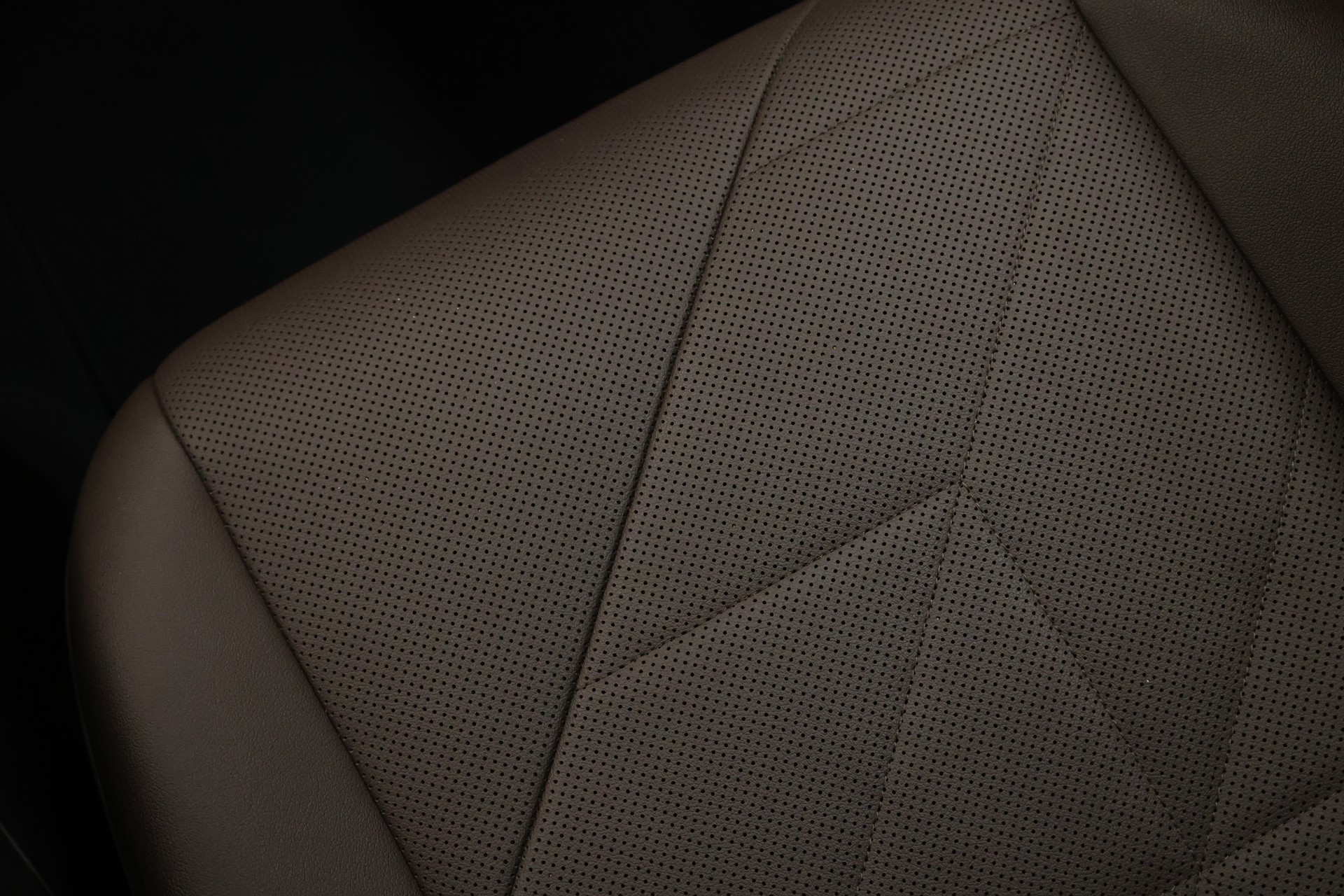 BMW iX xDrive50-image-24