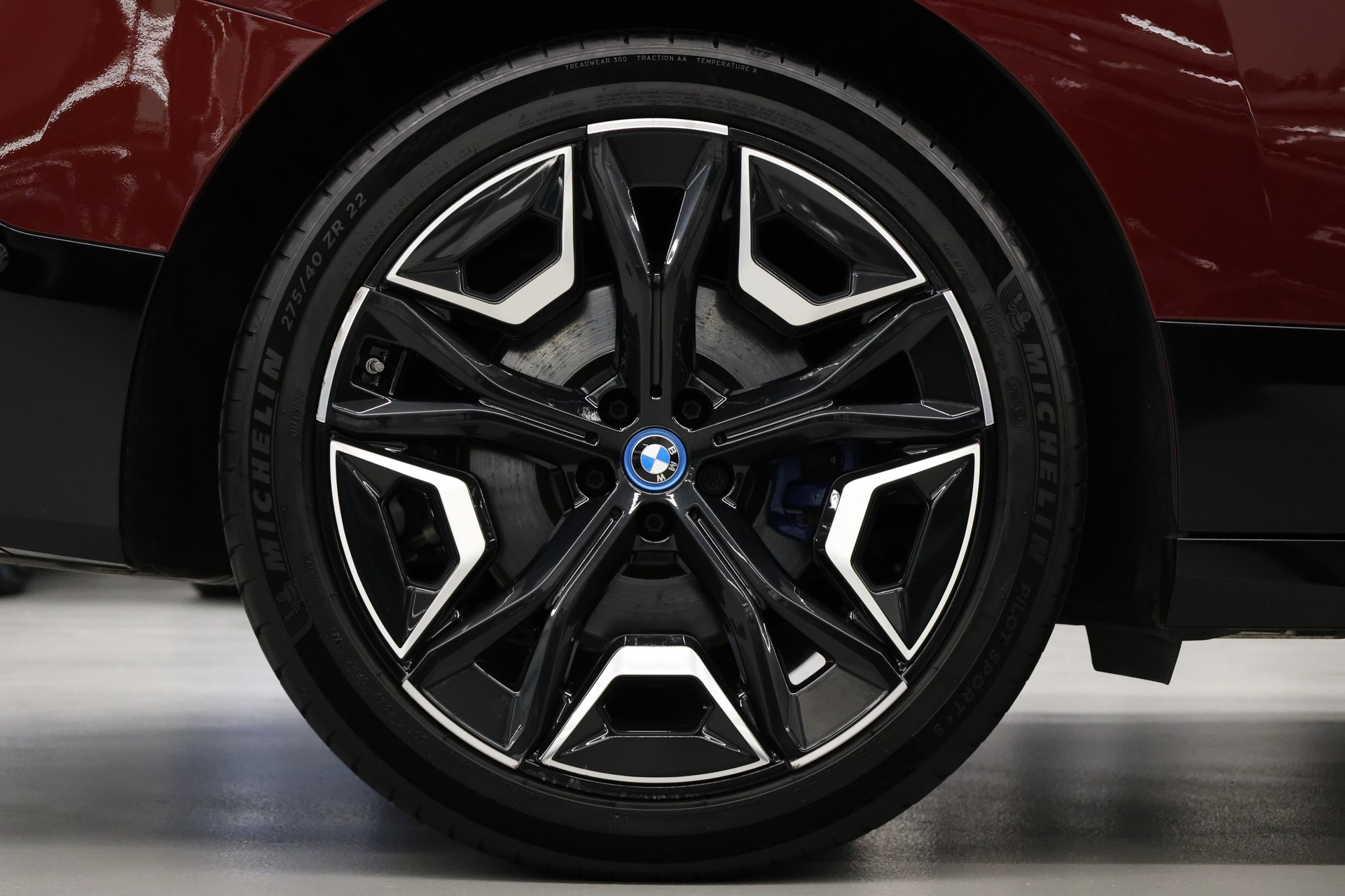 BMW iX xDrive50-image-11