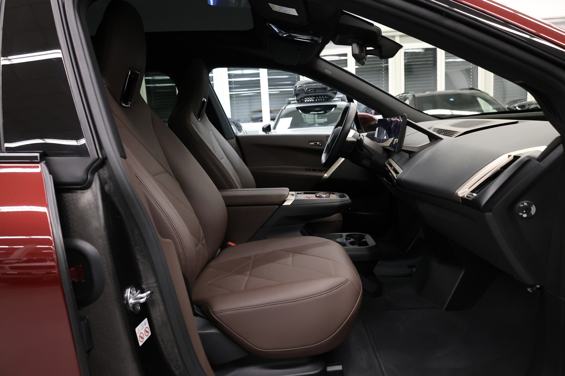 BMW iX xDrive50-image-14