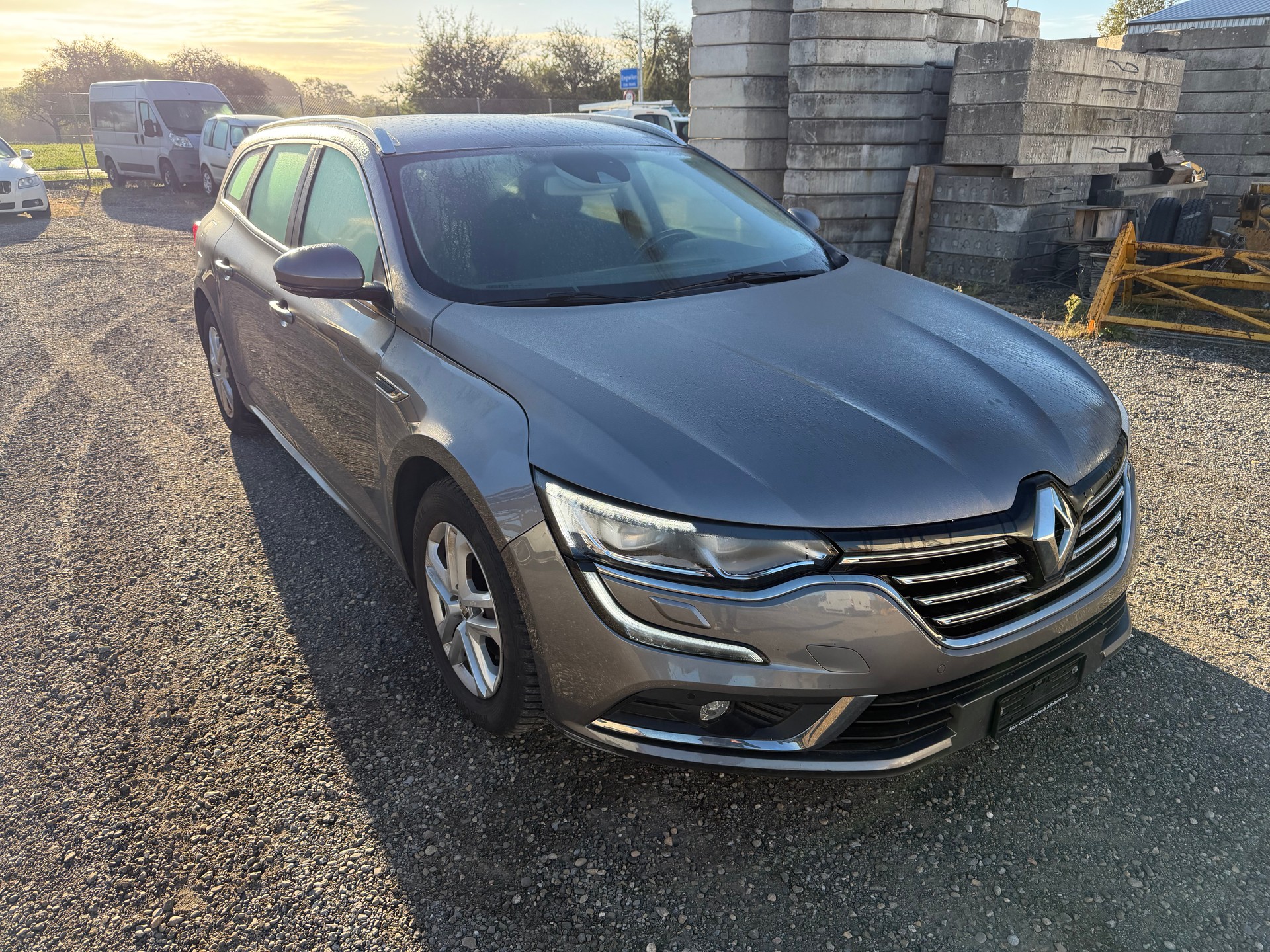RENAULT Talisman Grandtour 1.6 dCi Intens EDC-image-1