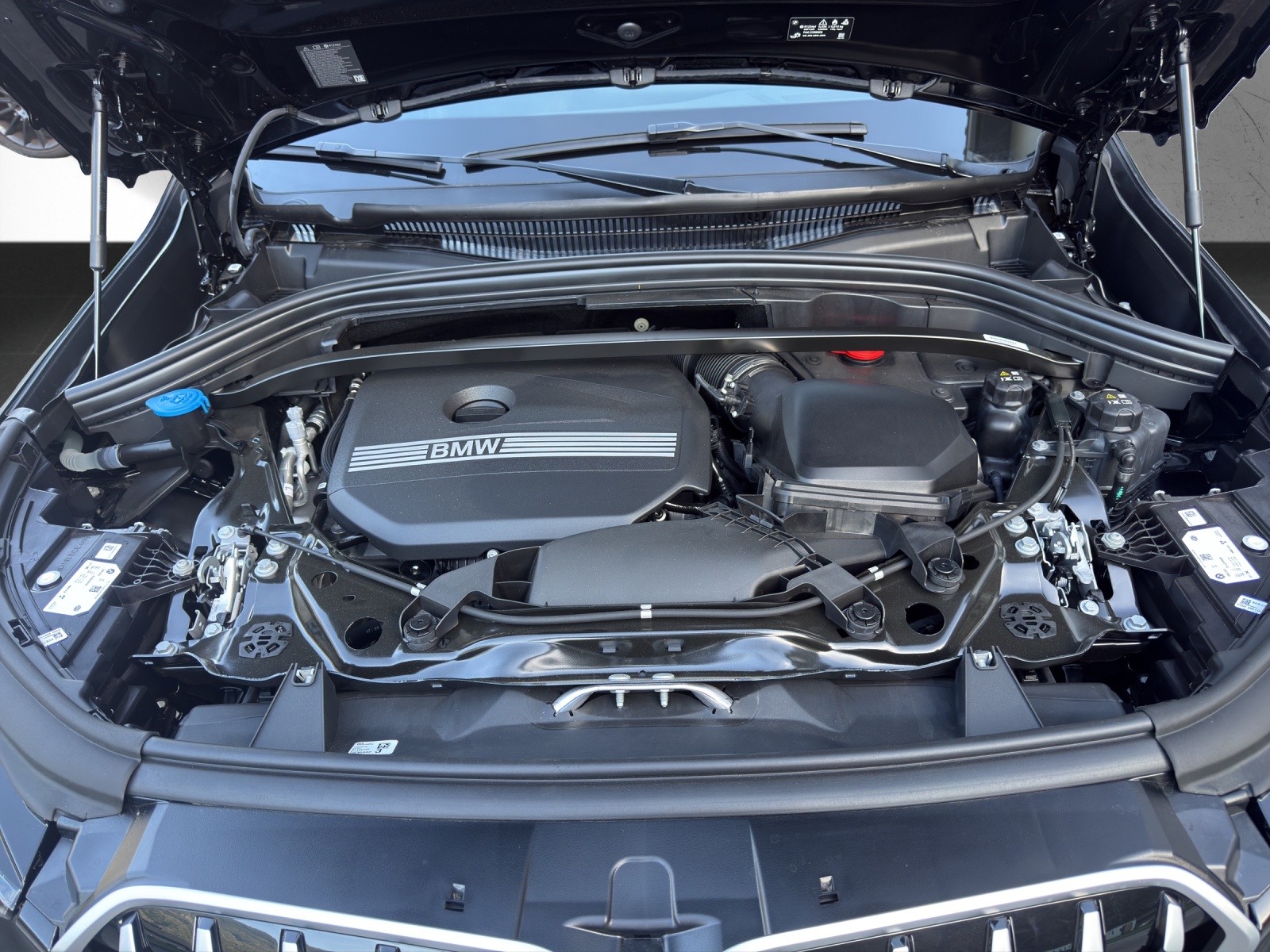 BMW X1 sDrive 20i 48V M Sport-image-18