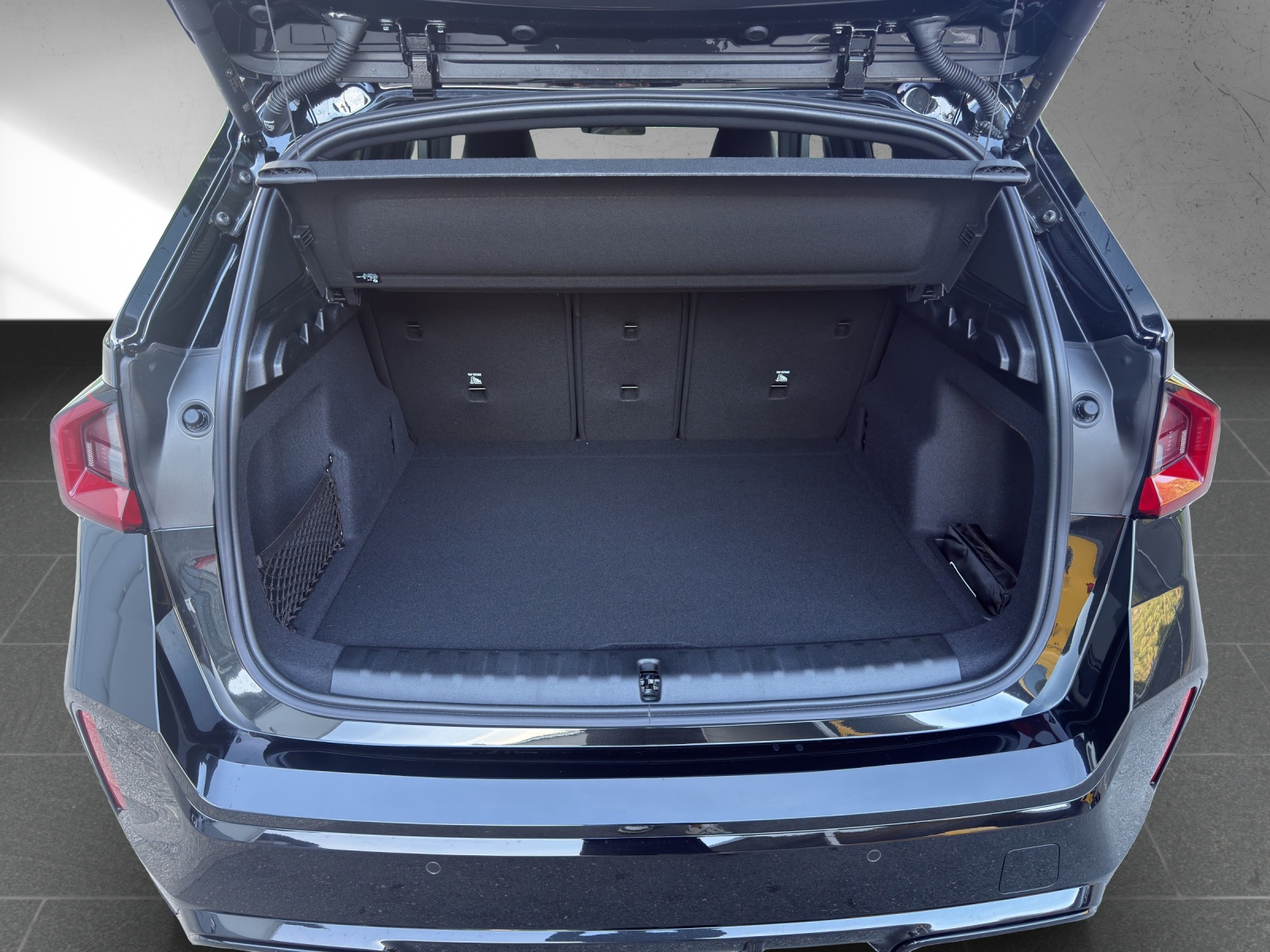 BMW X1 sDrive 20i 48V M Sport-image-17