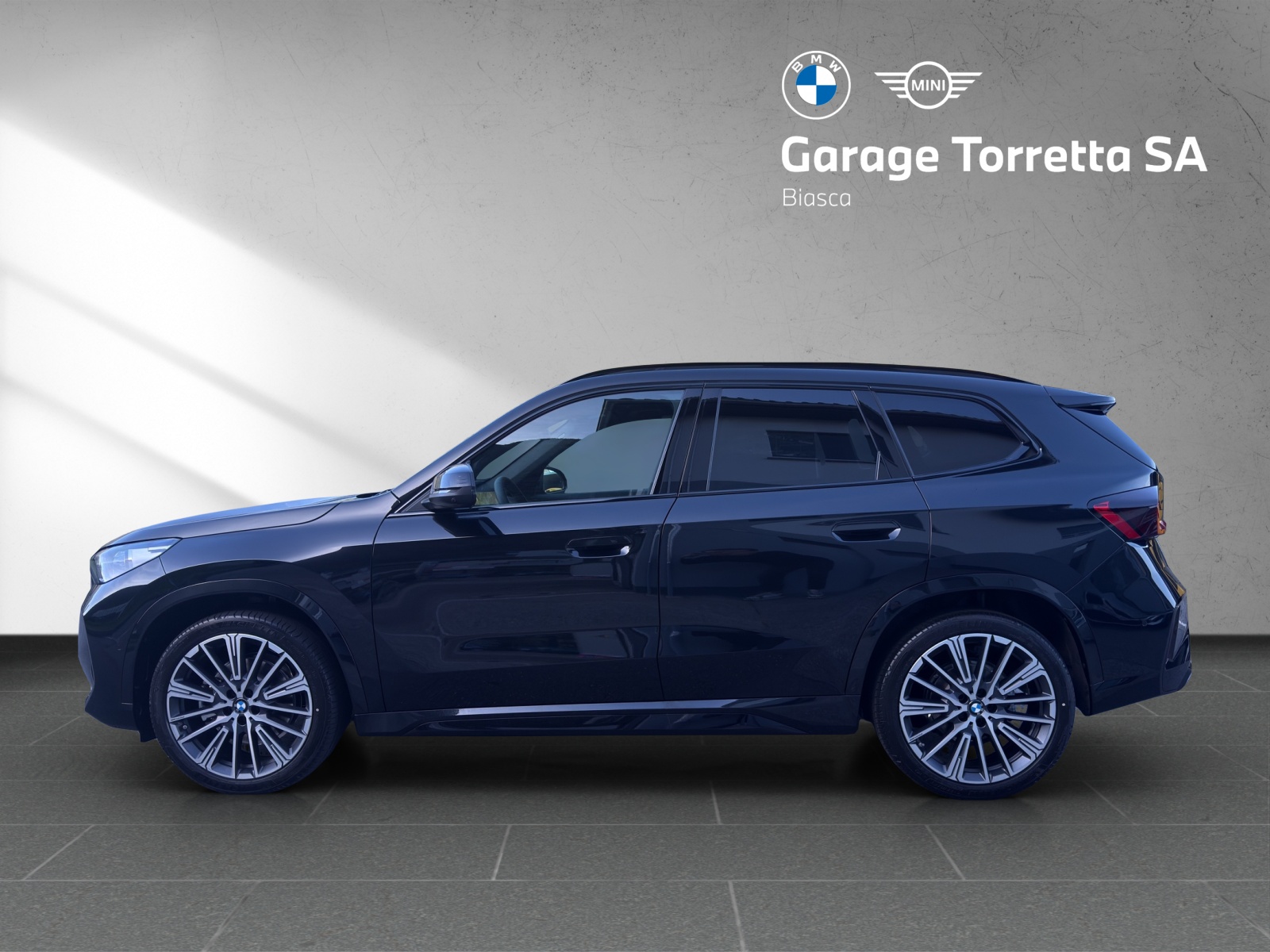 BMW X1 sDrive 20i 48V M Sport-image-1