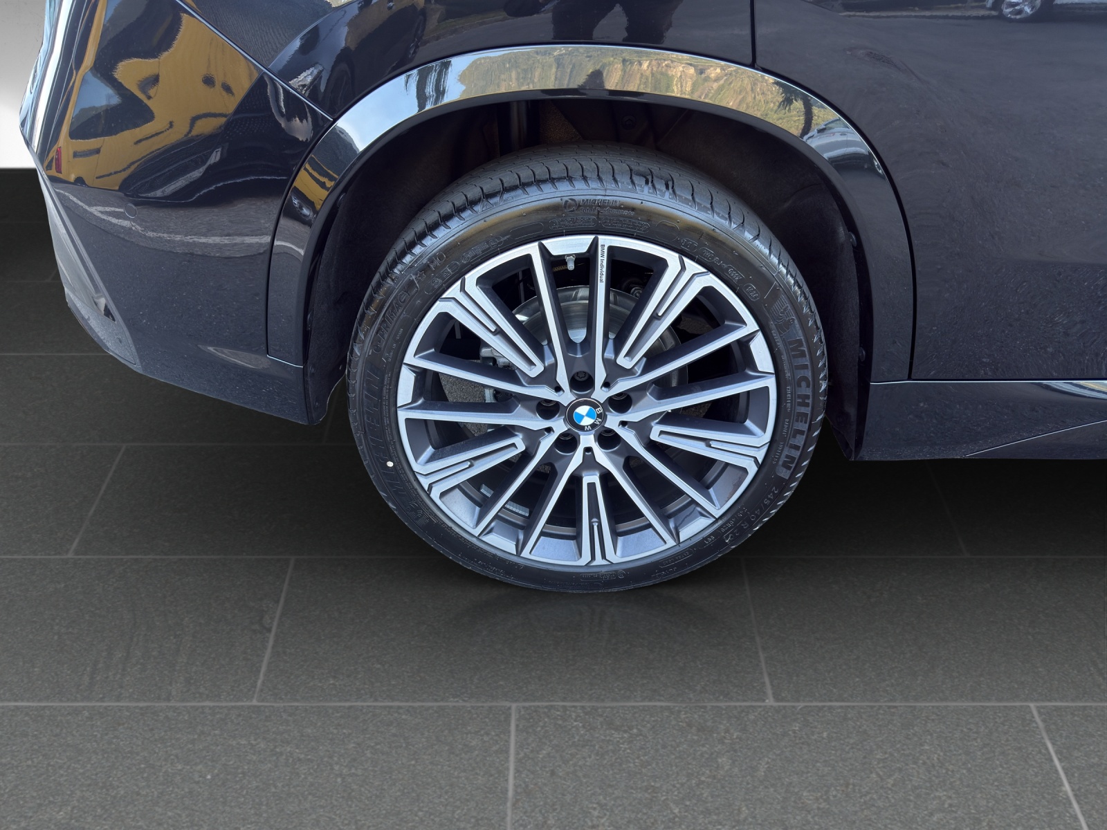 BMW X1 sDrive 20i 48V M Sport-image-10