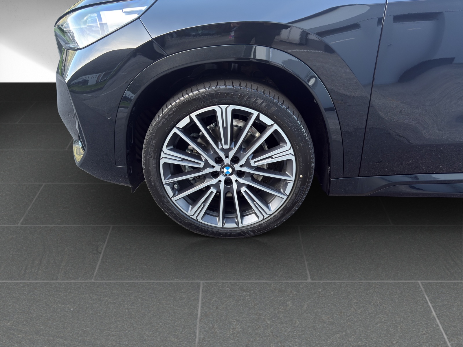 BMW X1 sDrive 20i 48V M Sport-image-8