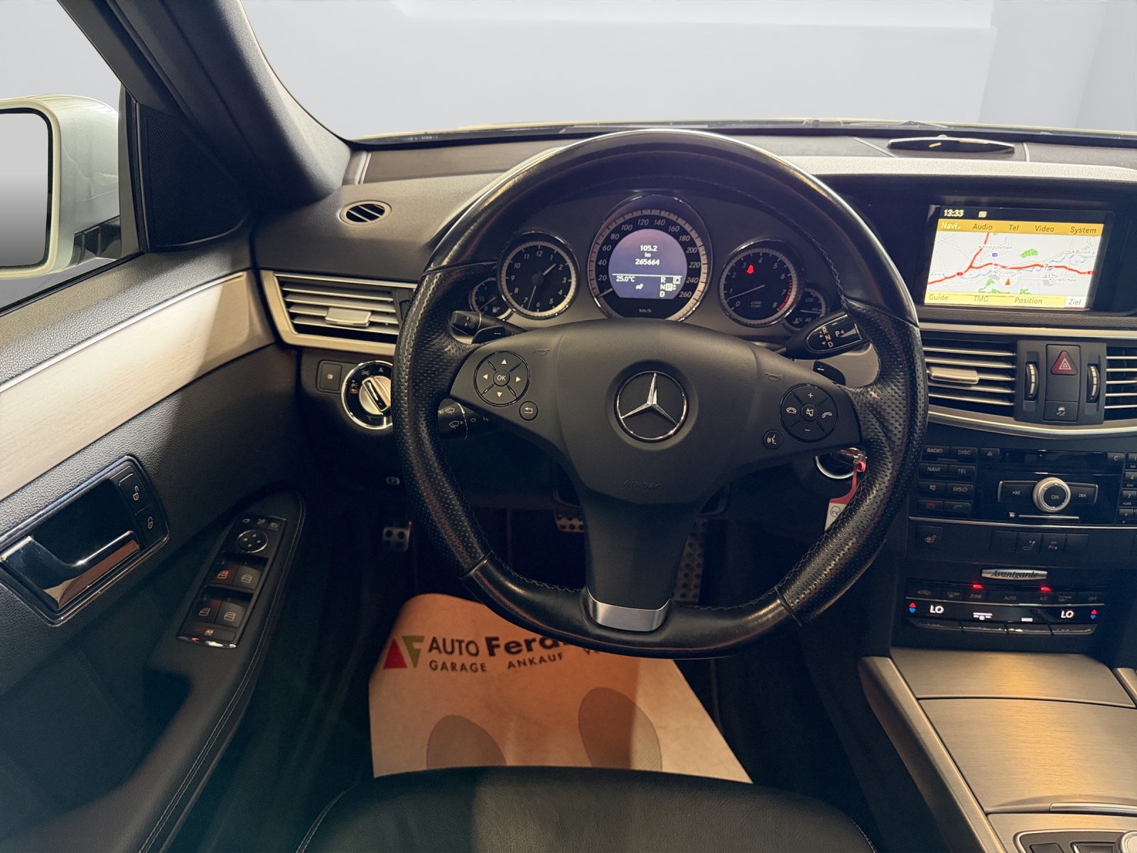 MERCEDES-BENZ E 350 CGI BlueEfficiency Avantgarde 7G-Tronic-image-14