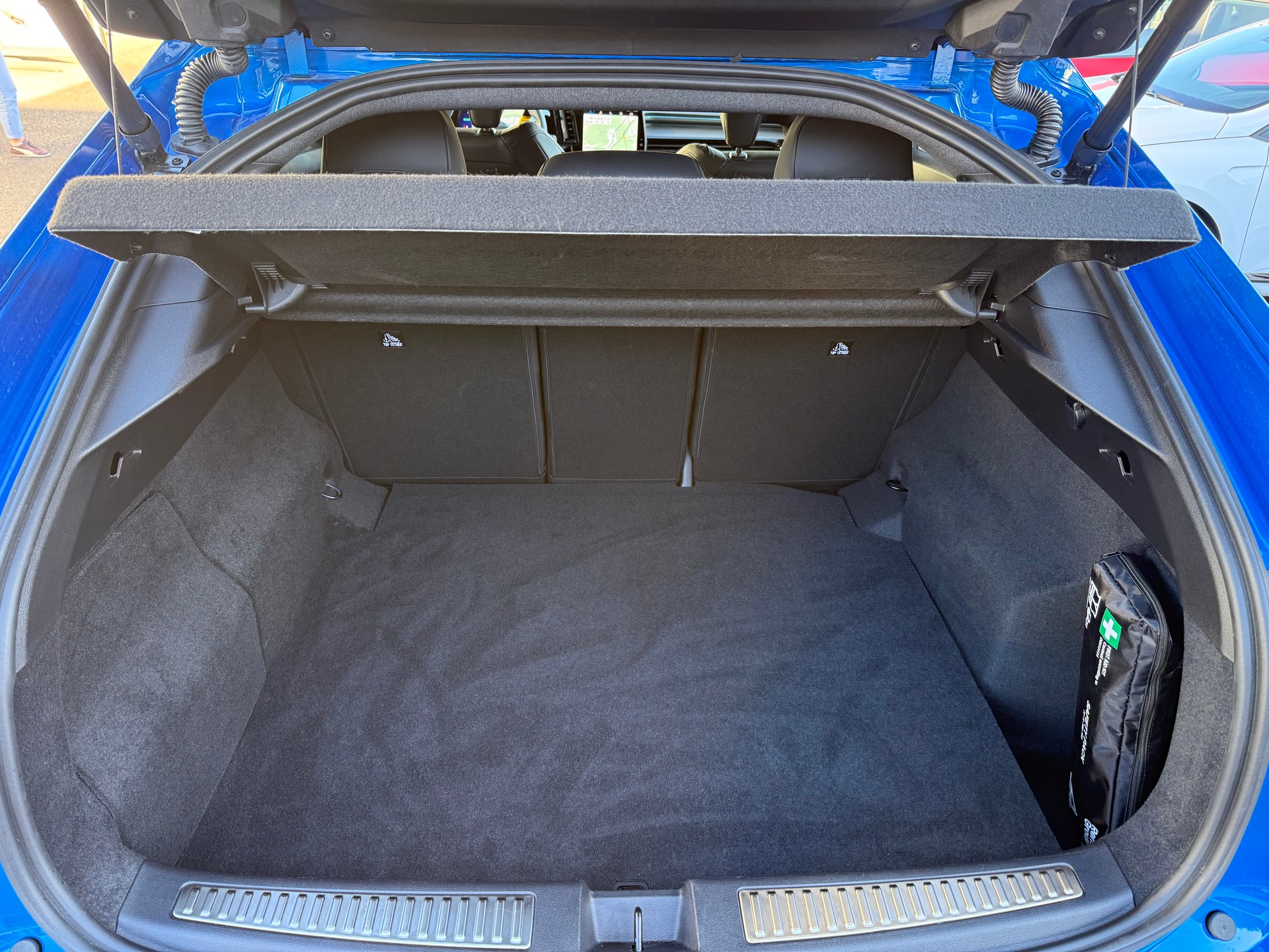 RENAULT Rafale 1.2 E-Tech Hybrid 200 Esprit Alpine-image-12