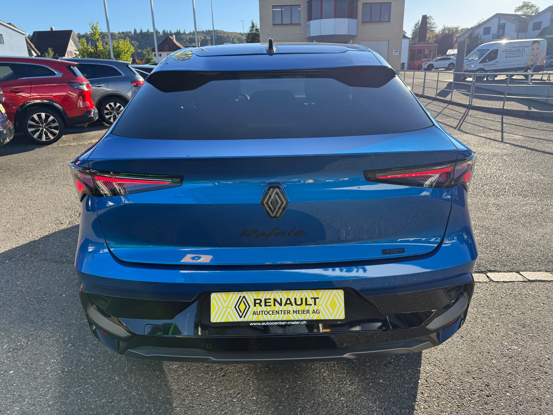 RENAULT Rafale 1.2 E-Tech Hybrid 200 Esprit Alpine-image-4