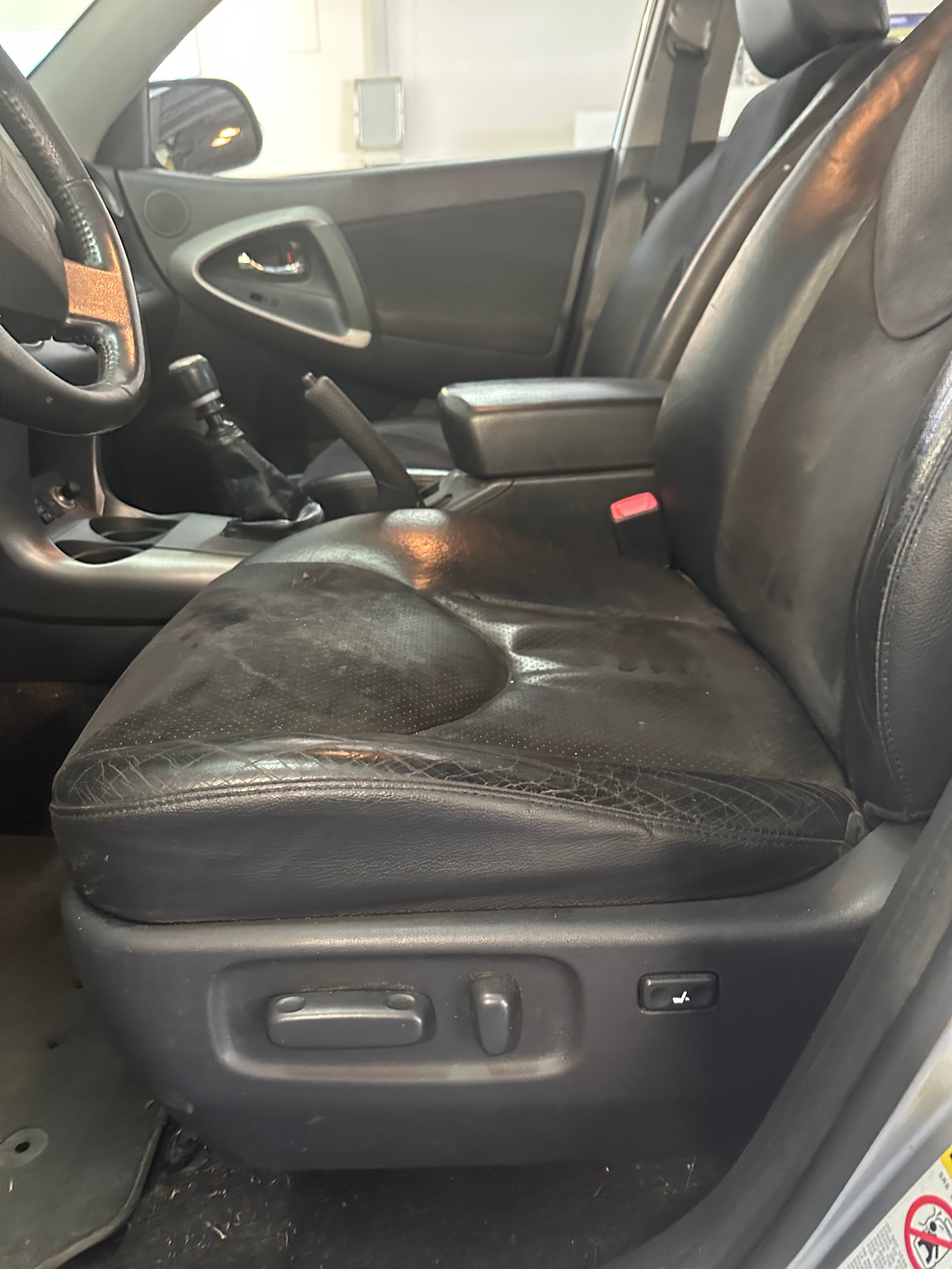 TOYOTA RAV-4 2.0 16V Linea Luna-image-8