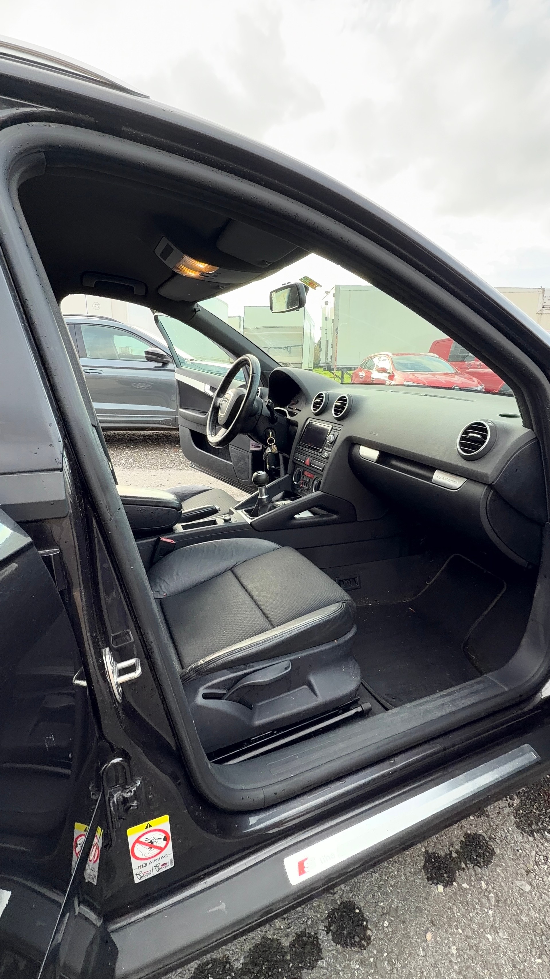 AUDI A3 Sportback 2.0 TDI Ambition quattro-image-5