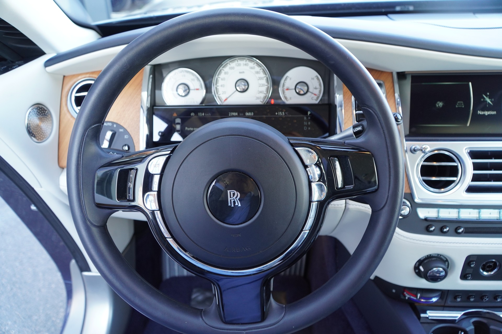 ROLLS-ROYCE Wraith 6.6 V12-image-22