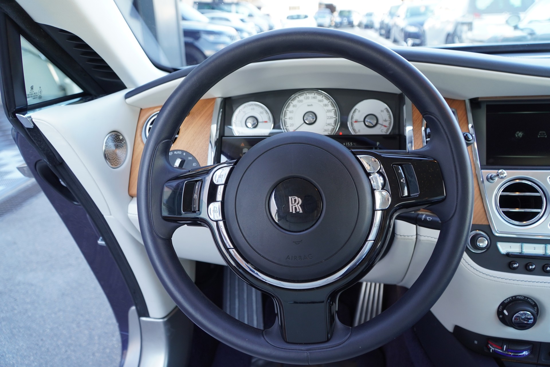 ROLLS-ROYCE Wraith 6.6 V12-image-29